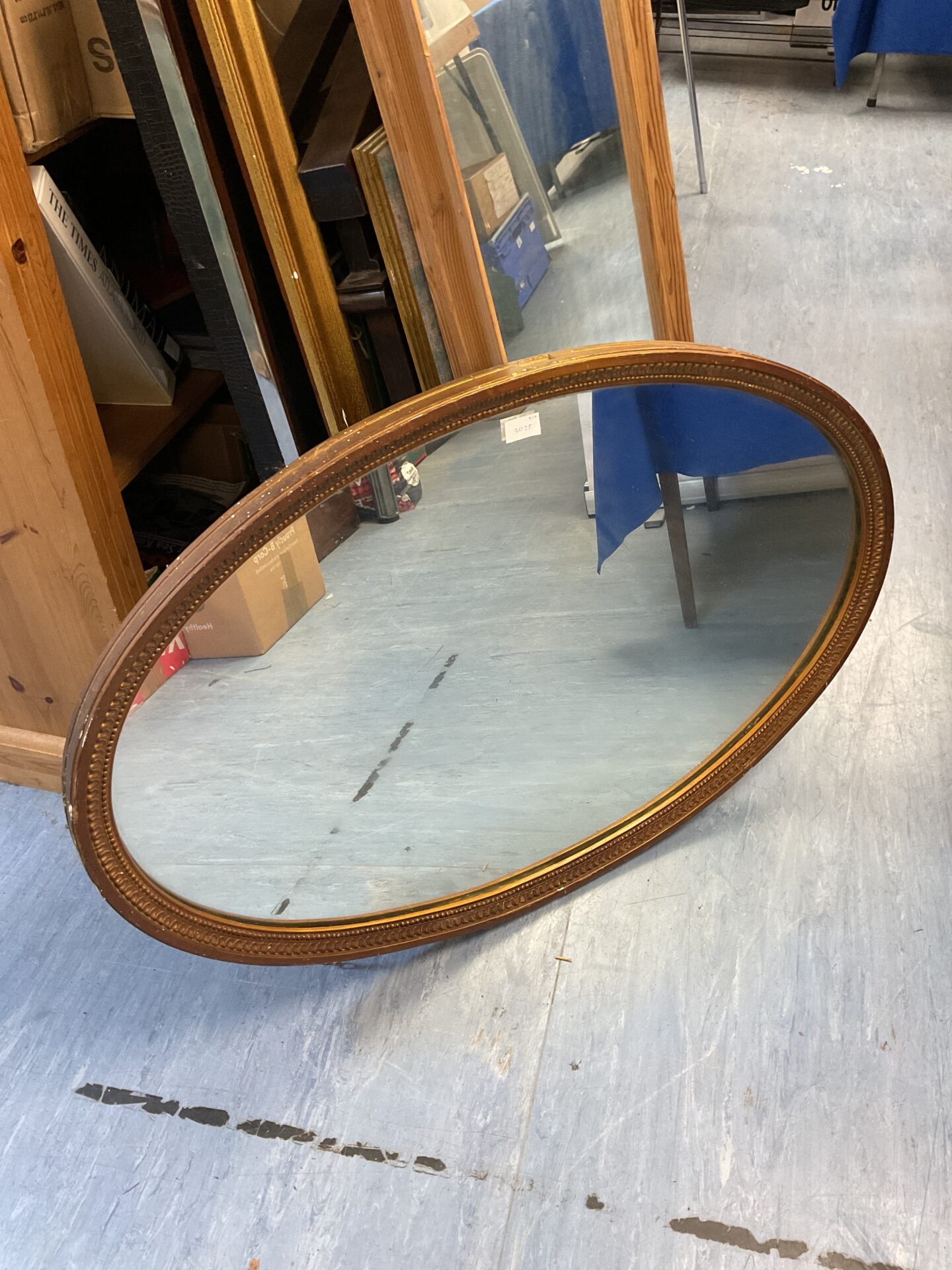505 Vintage oval gilt framed mirror 100x65cm