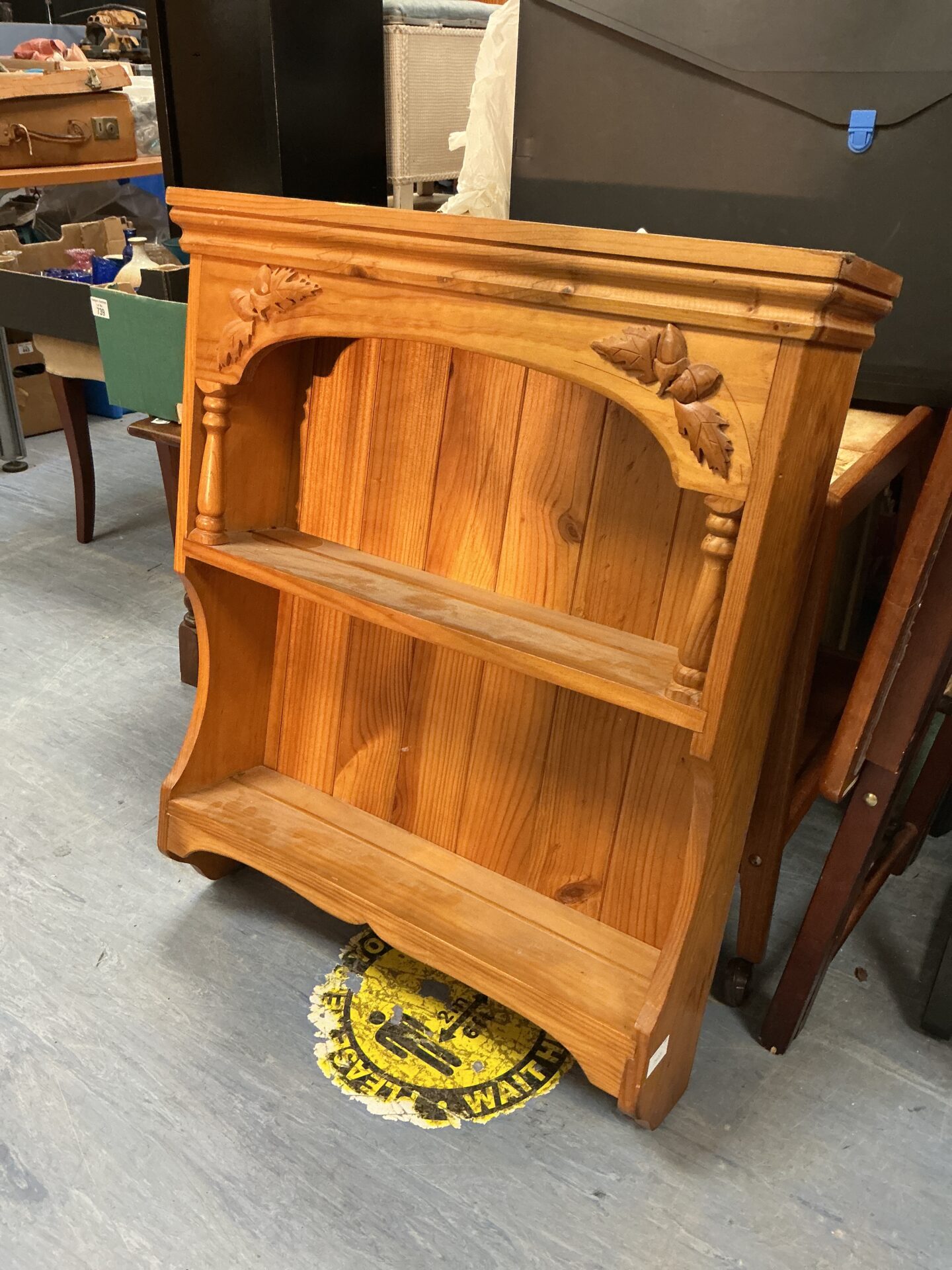 730 Pine wall hanging shelf unit 26”x31”x7”