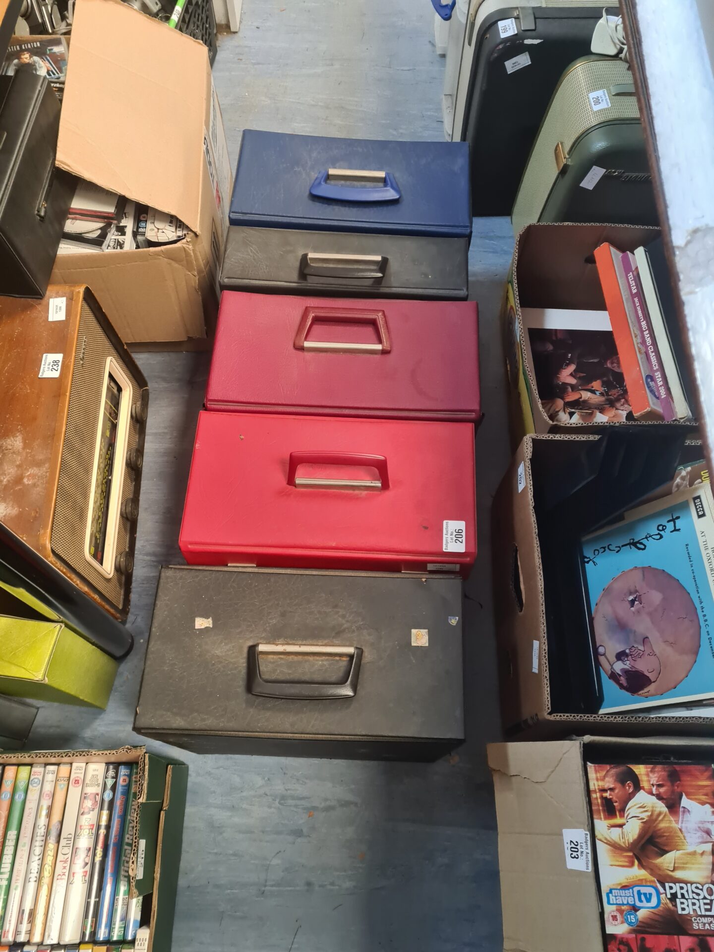206 Five empty vinyl records cases