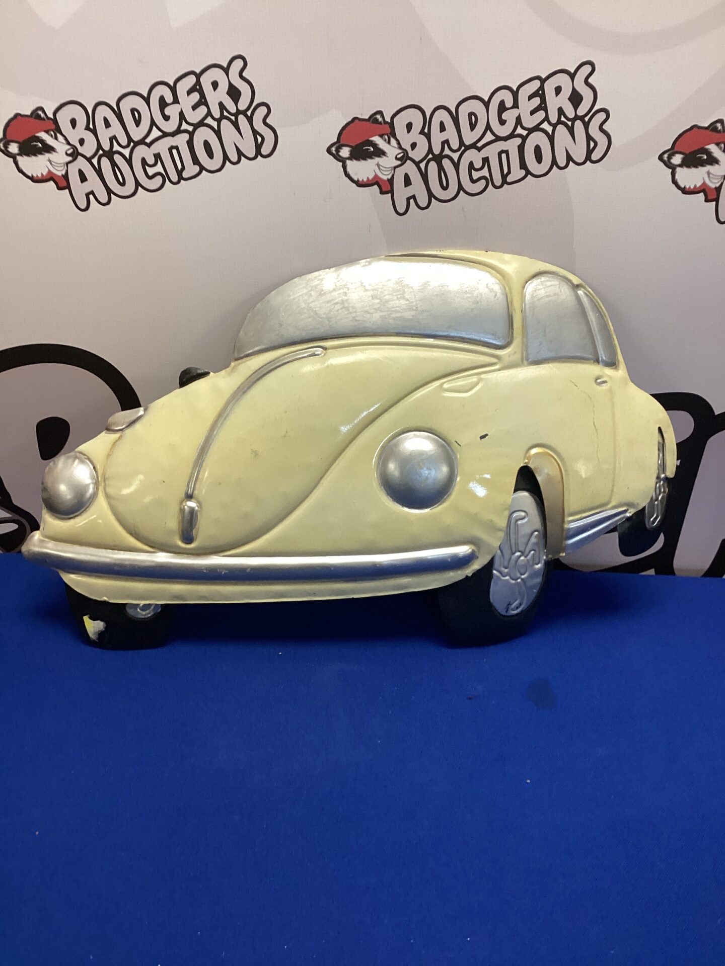 524 Vintage VW Beetle Wall Decor