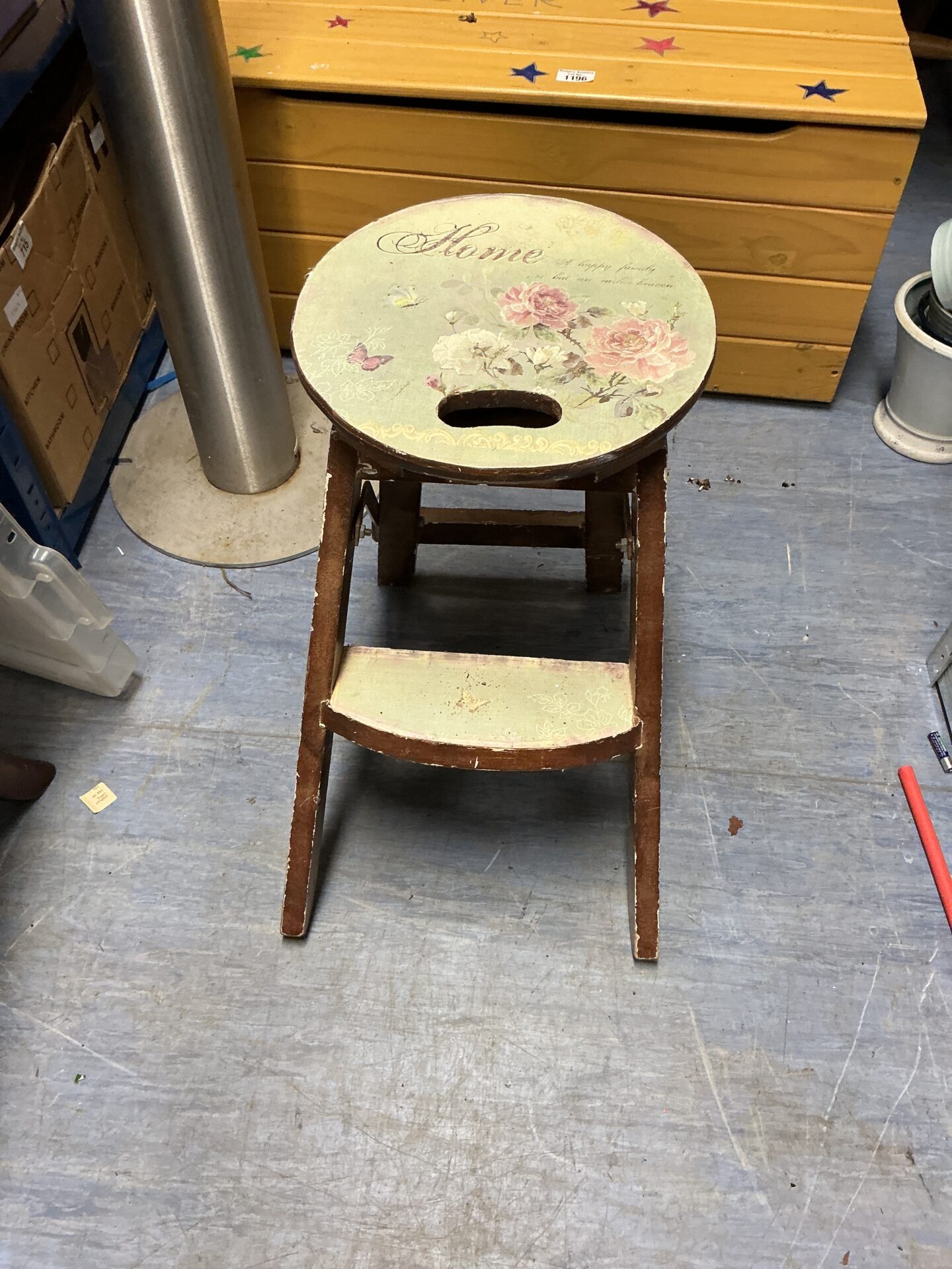 1199 Small wooden kitchen step