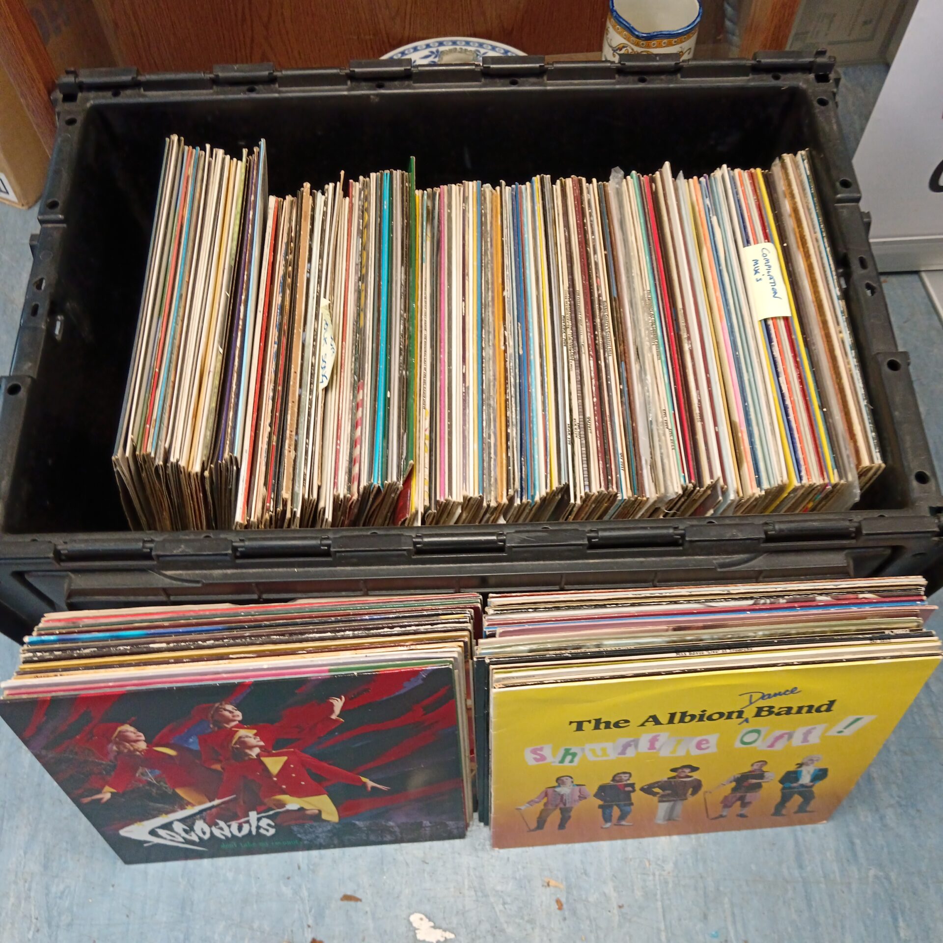 088 Large collection of 12″ vinyl records (all listed)
