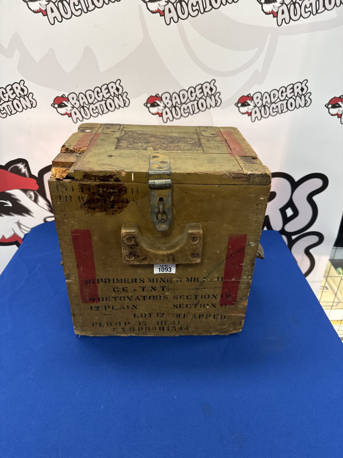 1093 Vintage 1940 ww2 military mine primer box mk1 & mk2