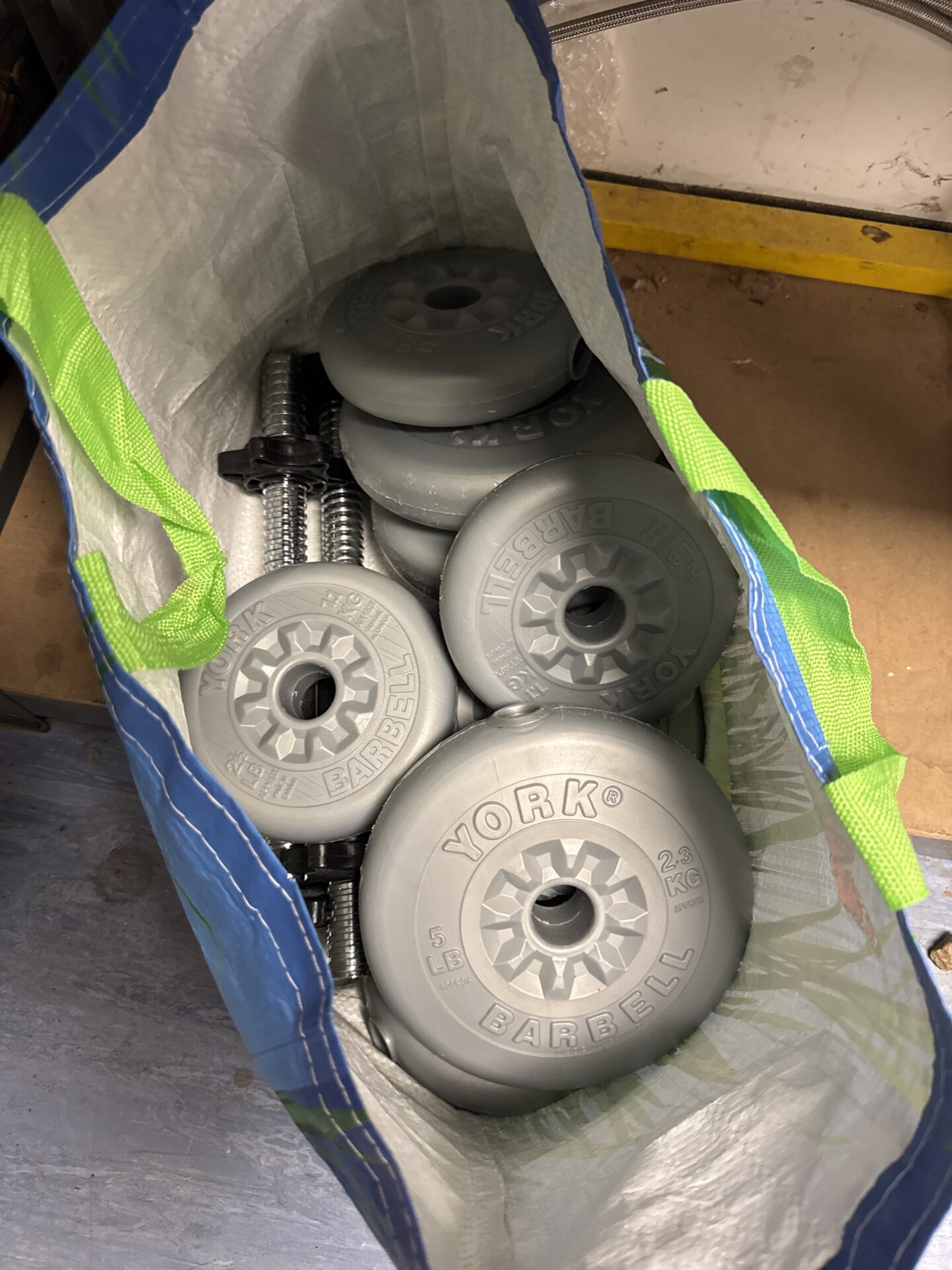1023 Pair of York dumbbell bars with vinyl weights