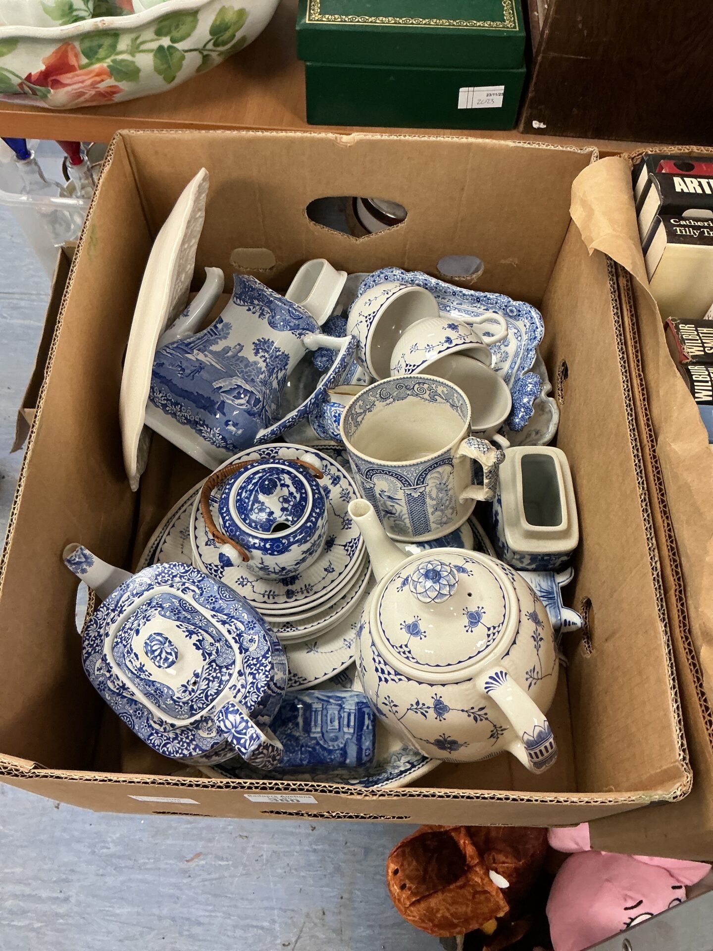 380 Box of blue and white China