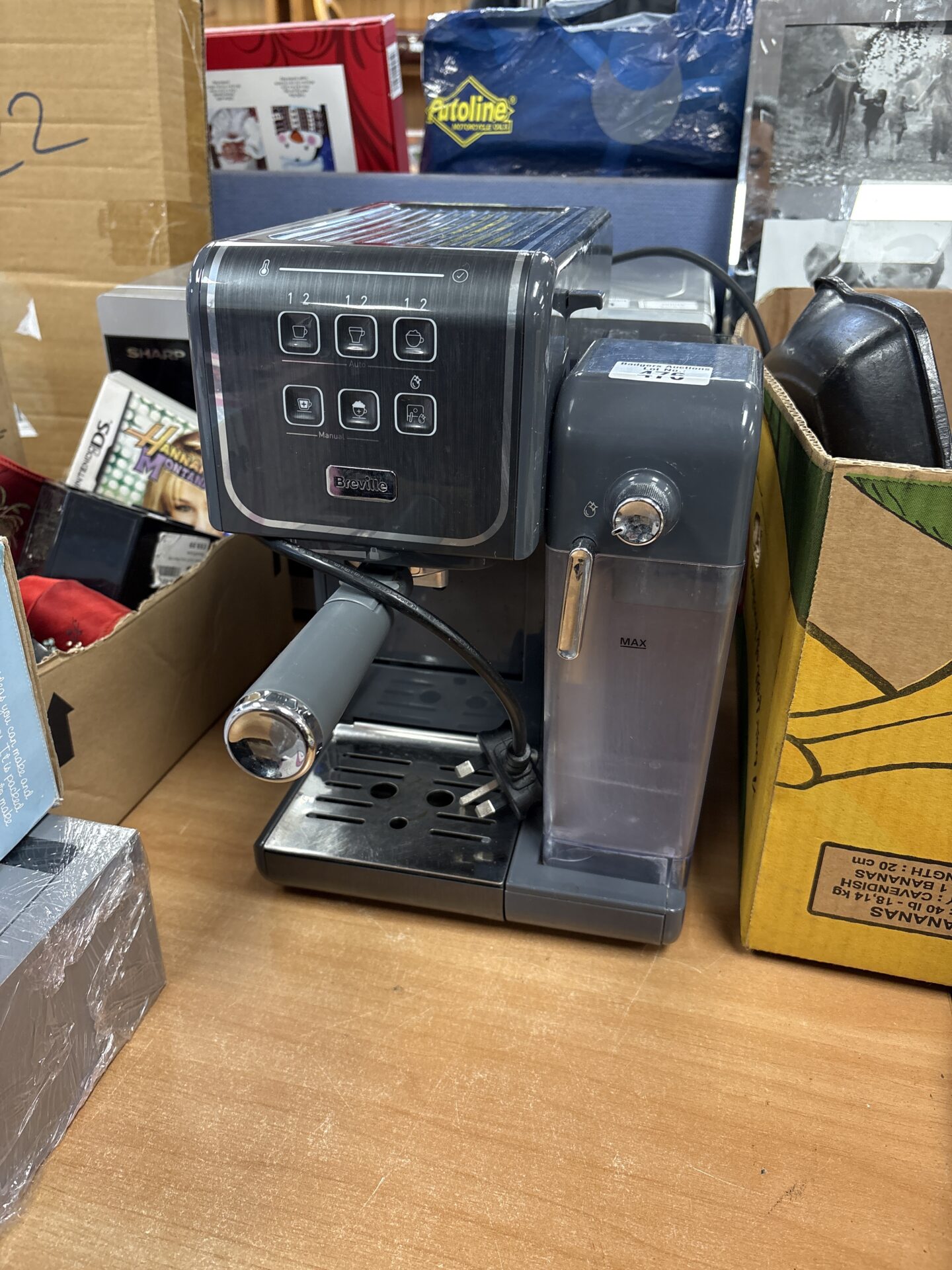 476 Breville One-Touch CoffeeHouse Coffee Machine