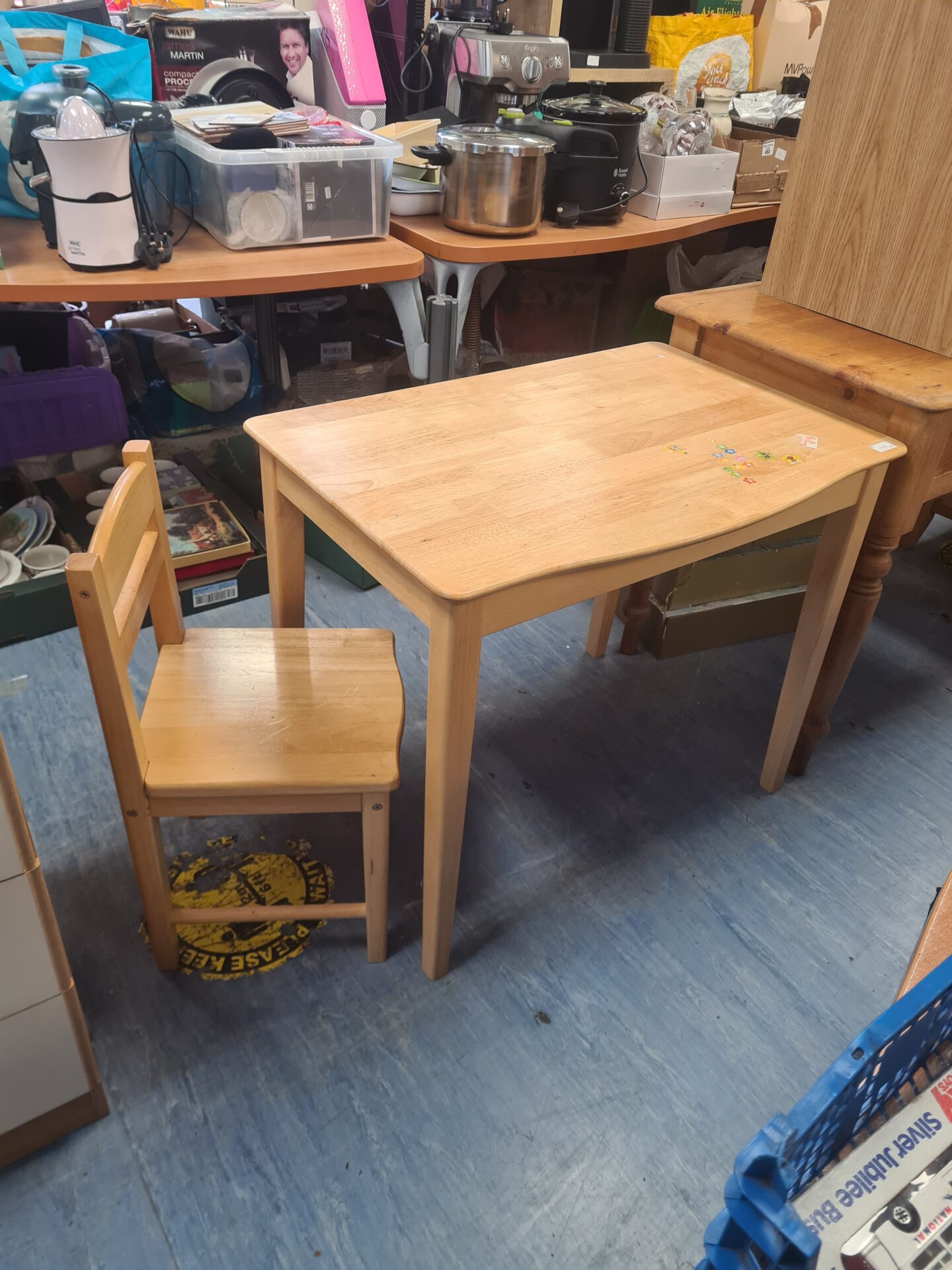 481 John Crane Pin Furniture Childrens Table And Chair