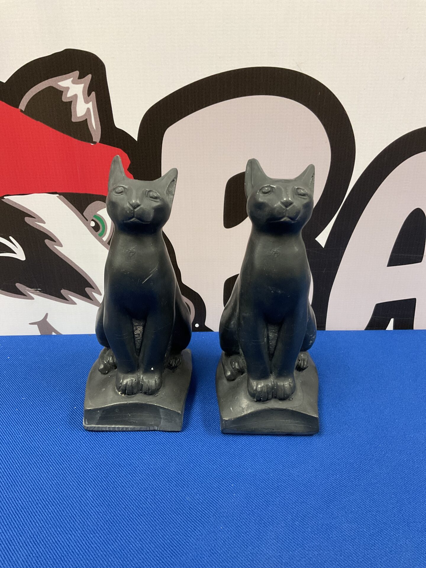 025 pair of Egyptian stone cats