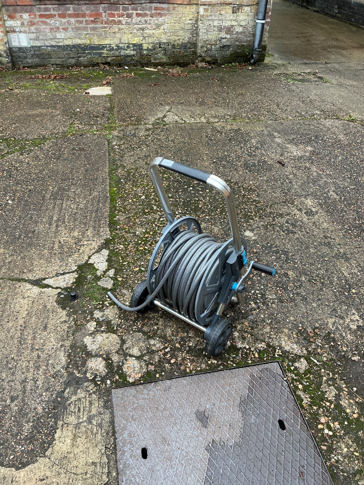 1294 Garden hose with reel