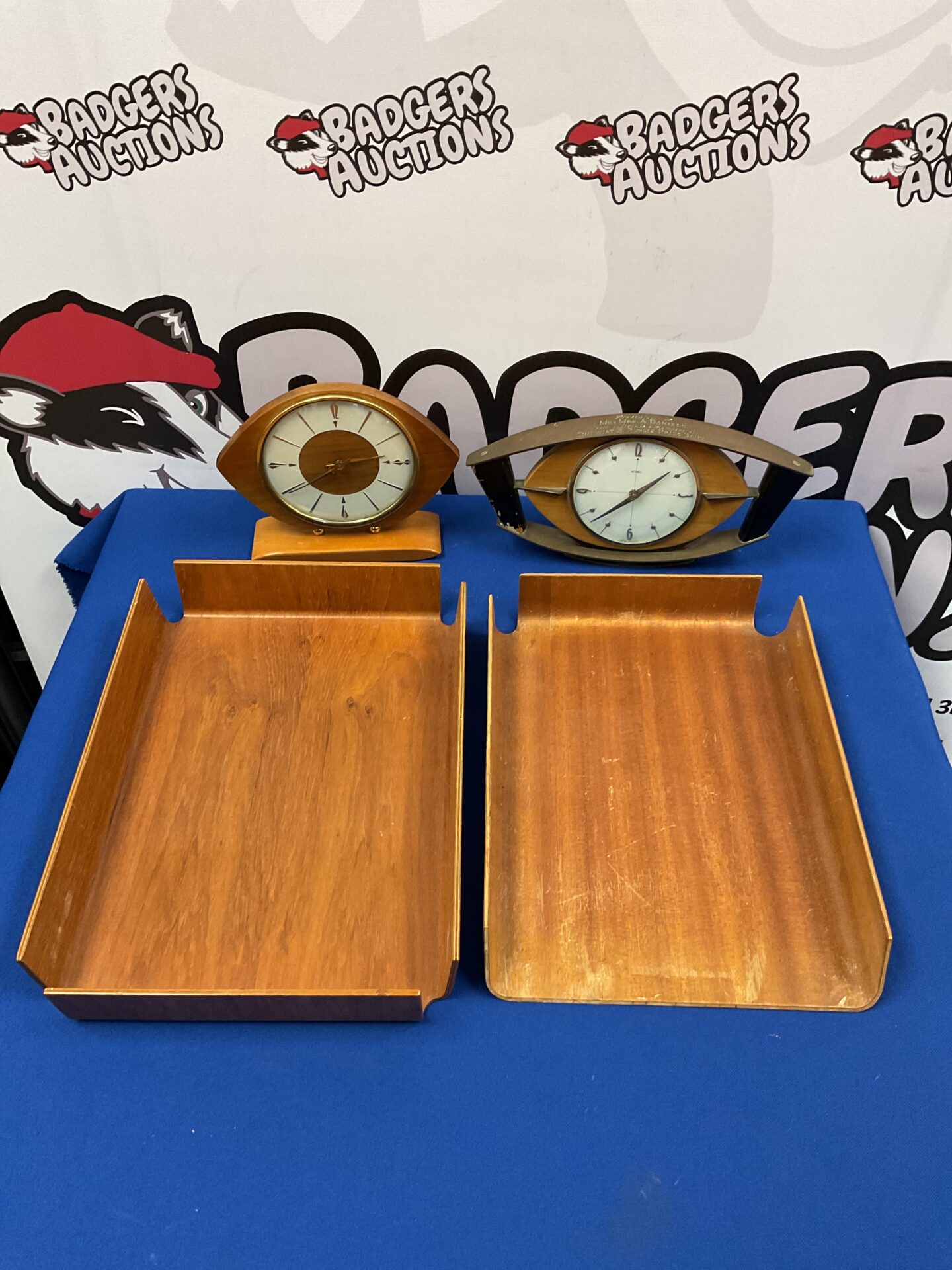 012 Mid century westclox & metamec clock with two wooden paper trays