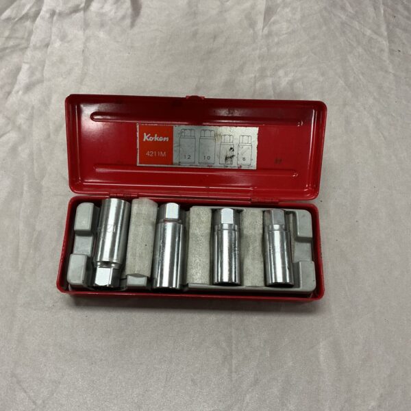 Vintage Koken stud socket set in red case.