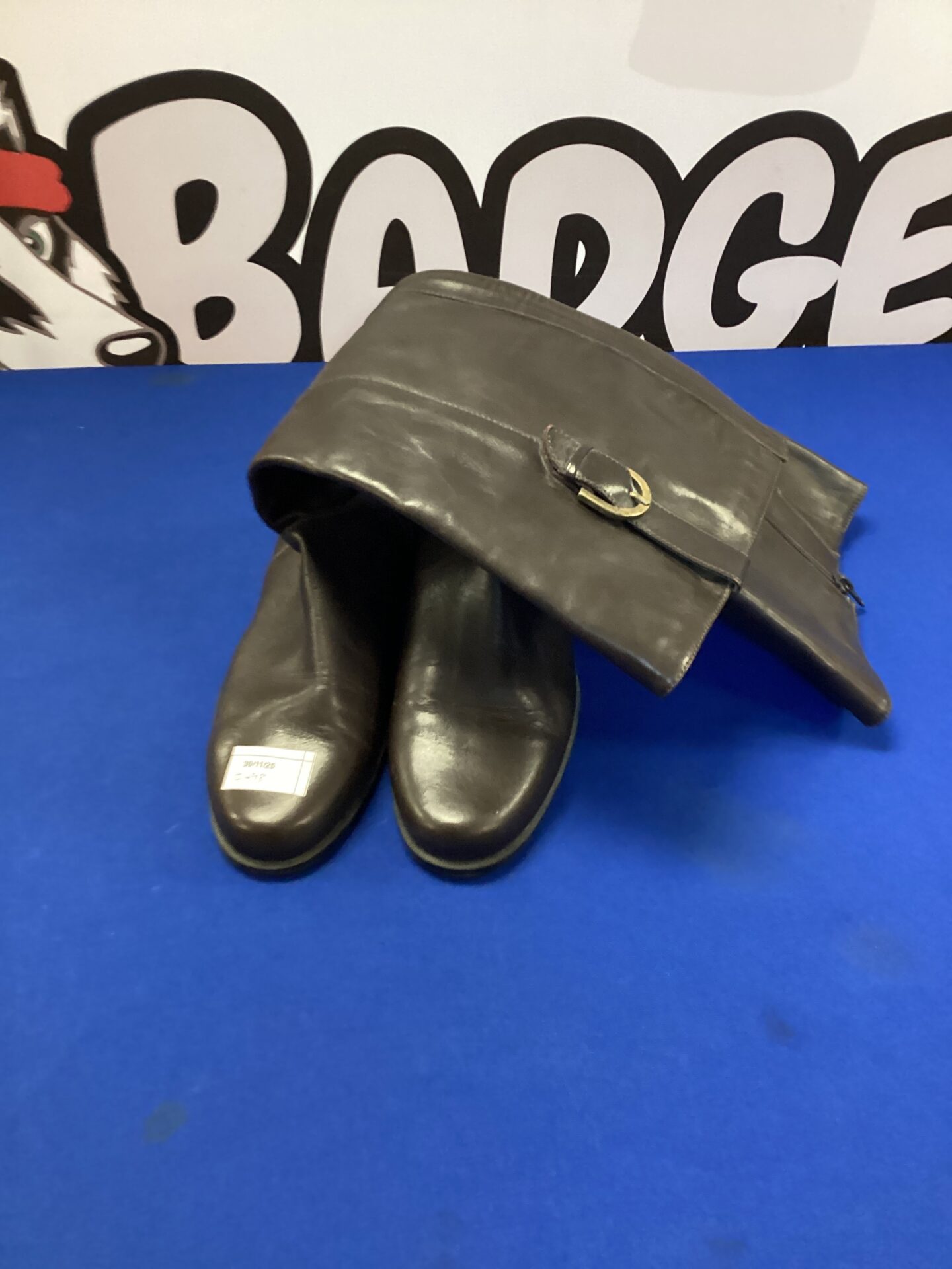 549 ladies knee high leather boots size 6