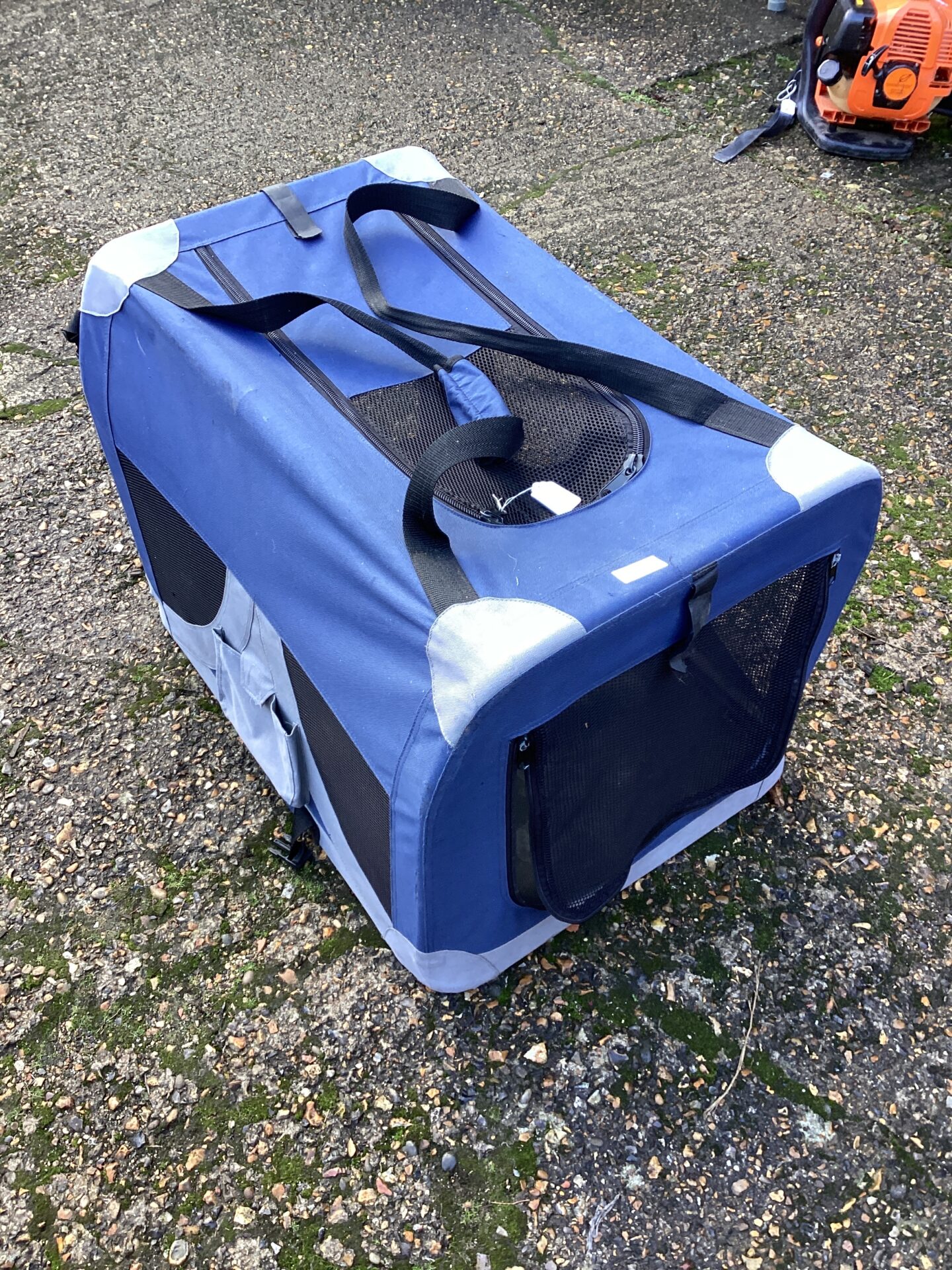 1138 Large Folding pet carrier