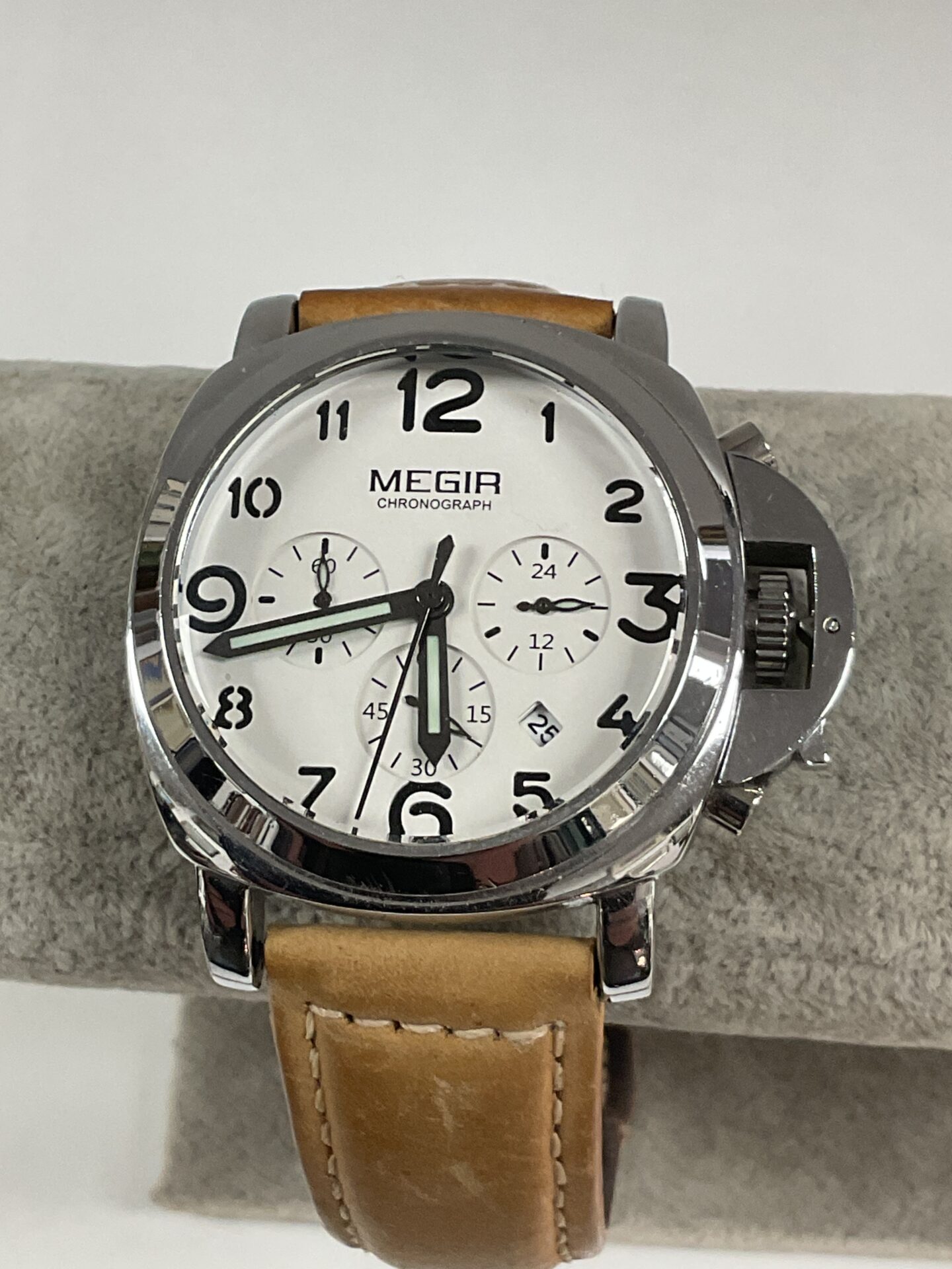 858 Megir Quartz wristwatch