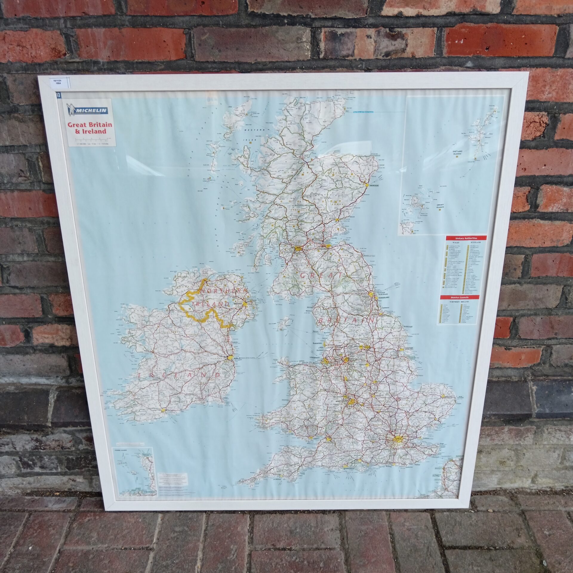 750 Large Michelin map of great Britain & Ireland