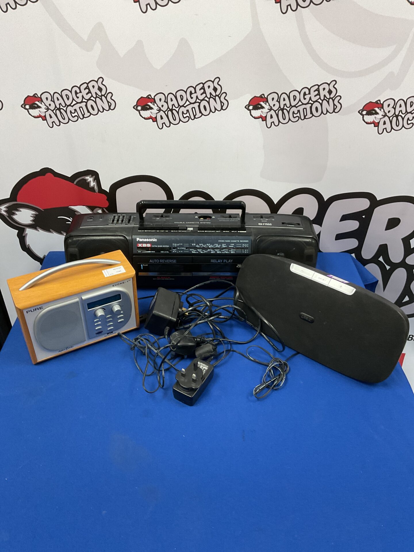 098 Panasonic rx-ft550 cassette radio, pure evoke dab radio & gear4 Bluetooth speaker