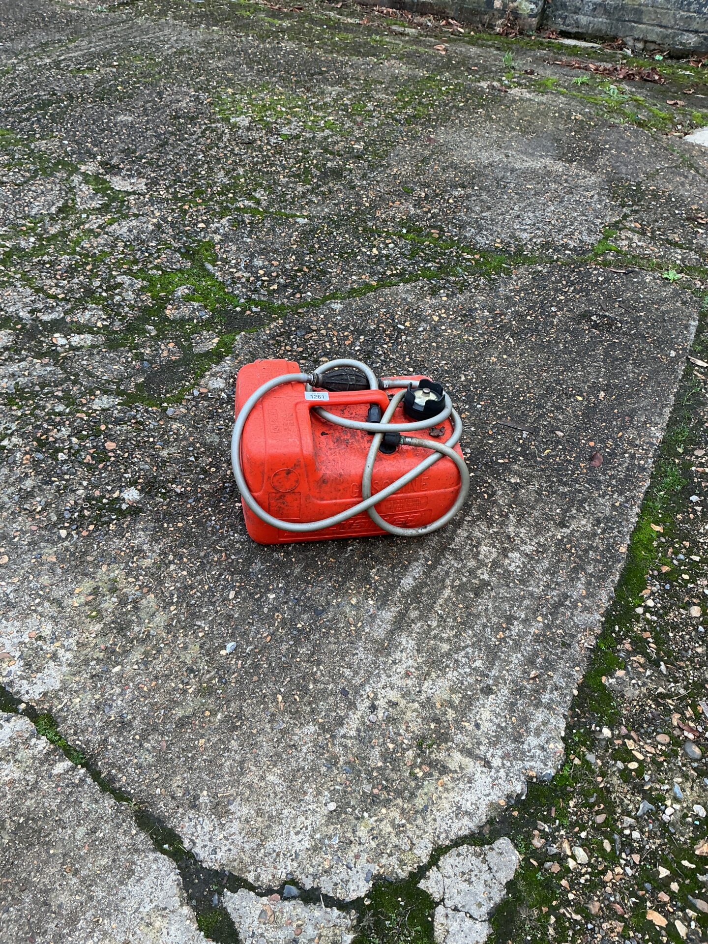 1261 Motor boat petrol tank