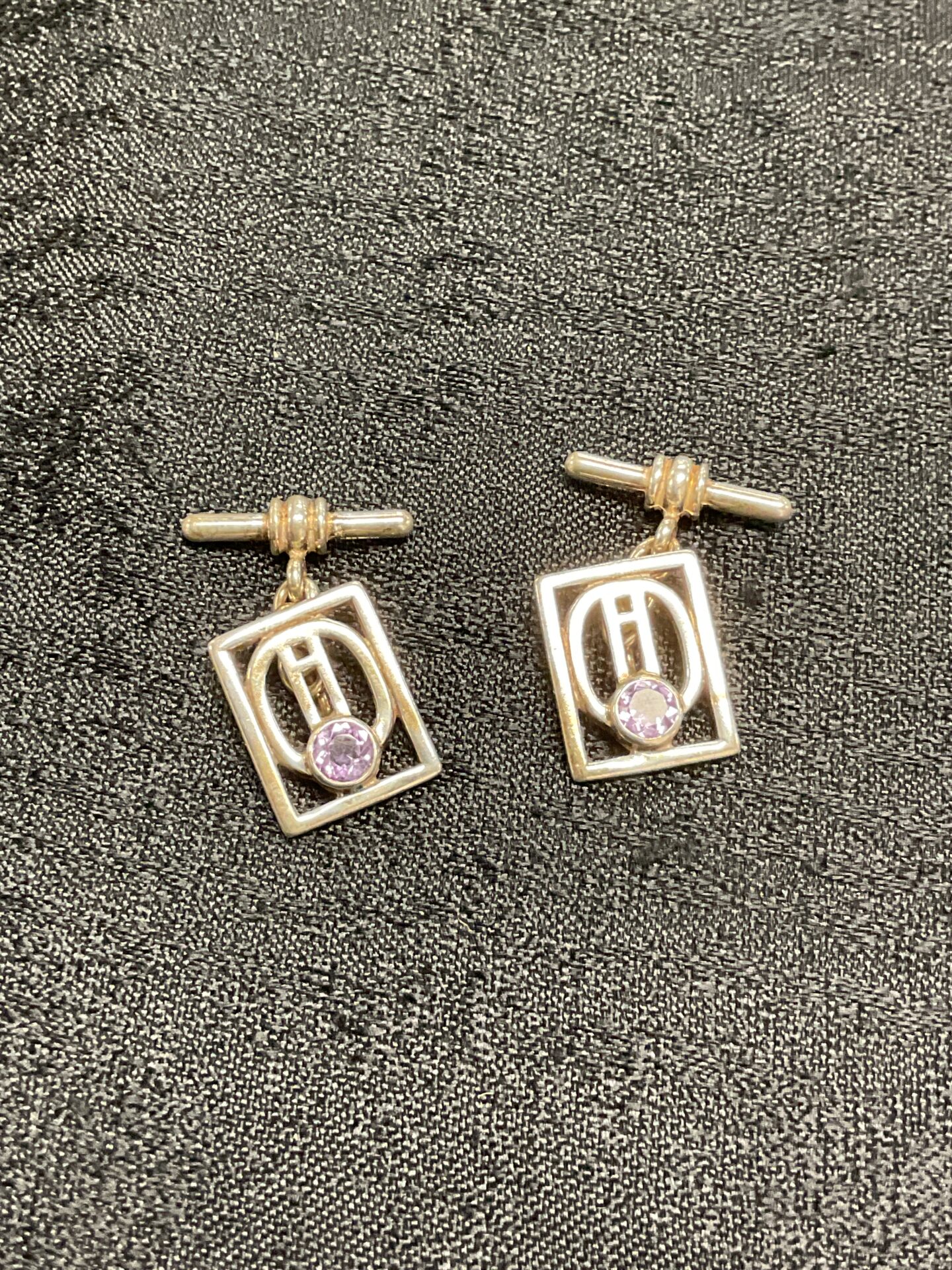 825 Pair of 925 silver amethyst cufflinks