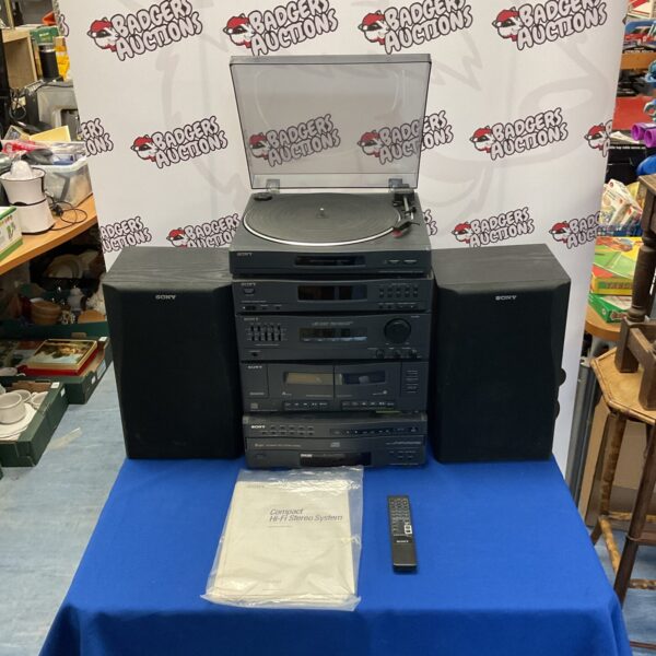 Vintage Sony LBT-D107 hi-fi system with turntable and disc player.
