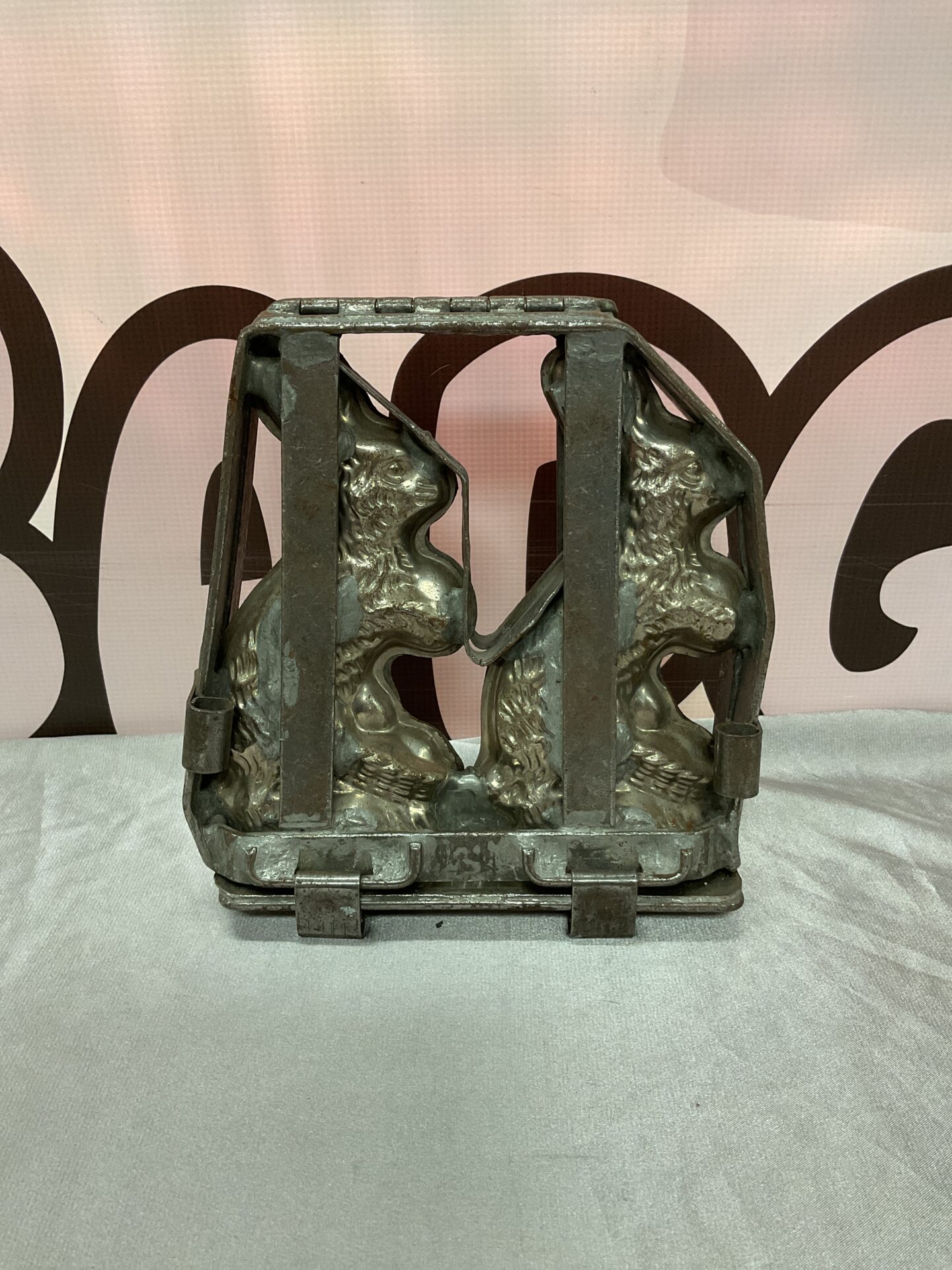 007 Vintage bunny rabbit chocolate mould