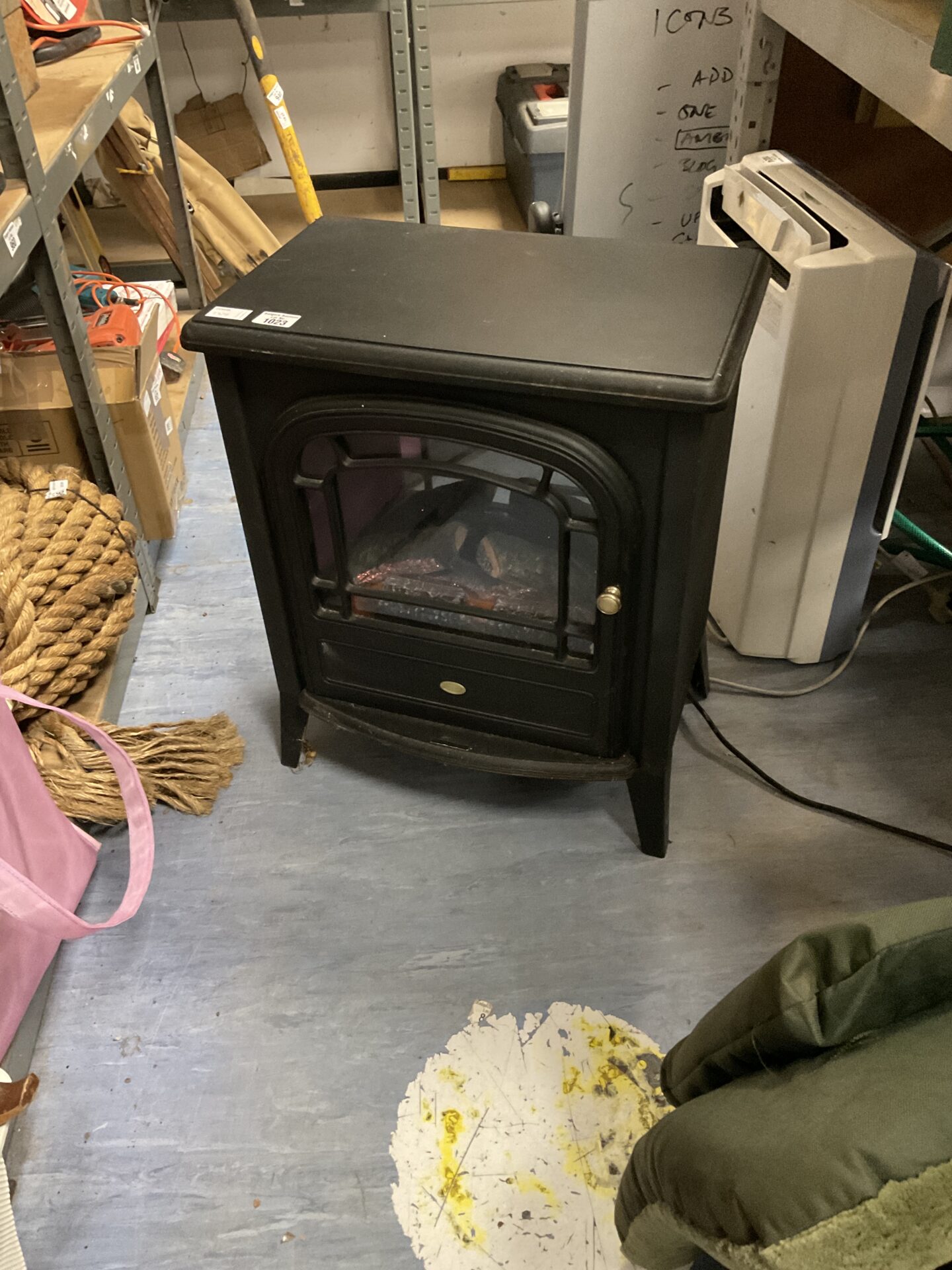 1023 Electric fire place