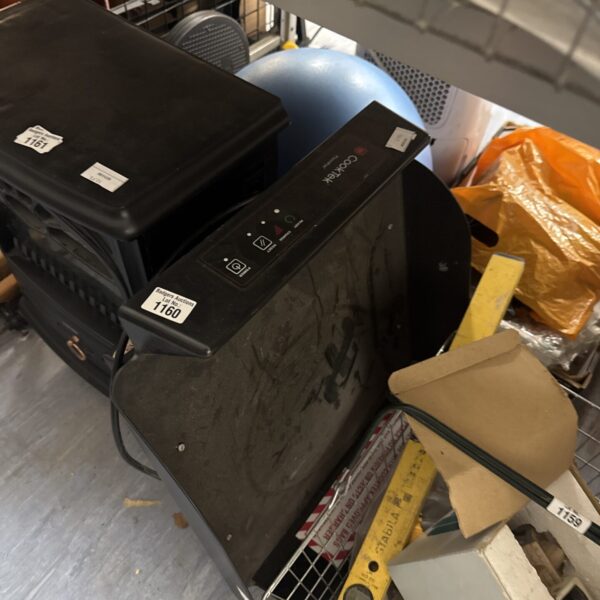 Stainless steel Cooktek Flashpak countertop cooker for commercial use.