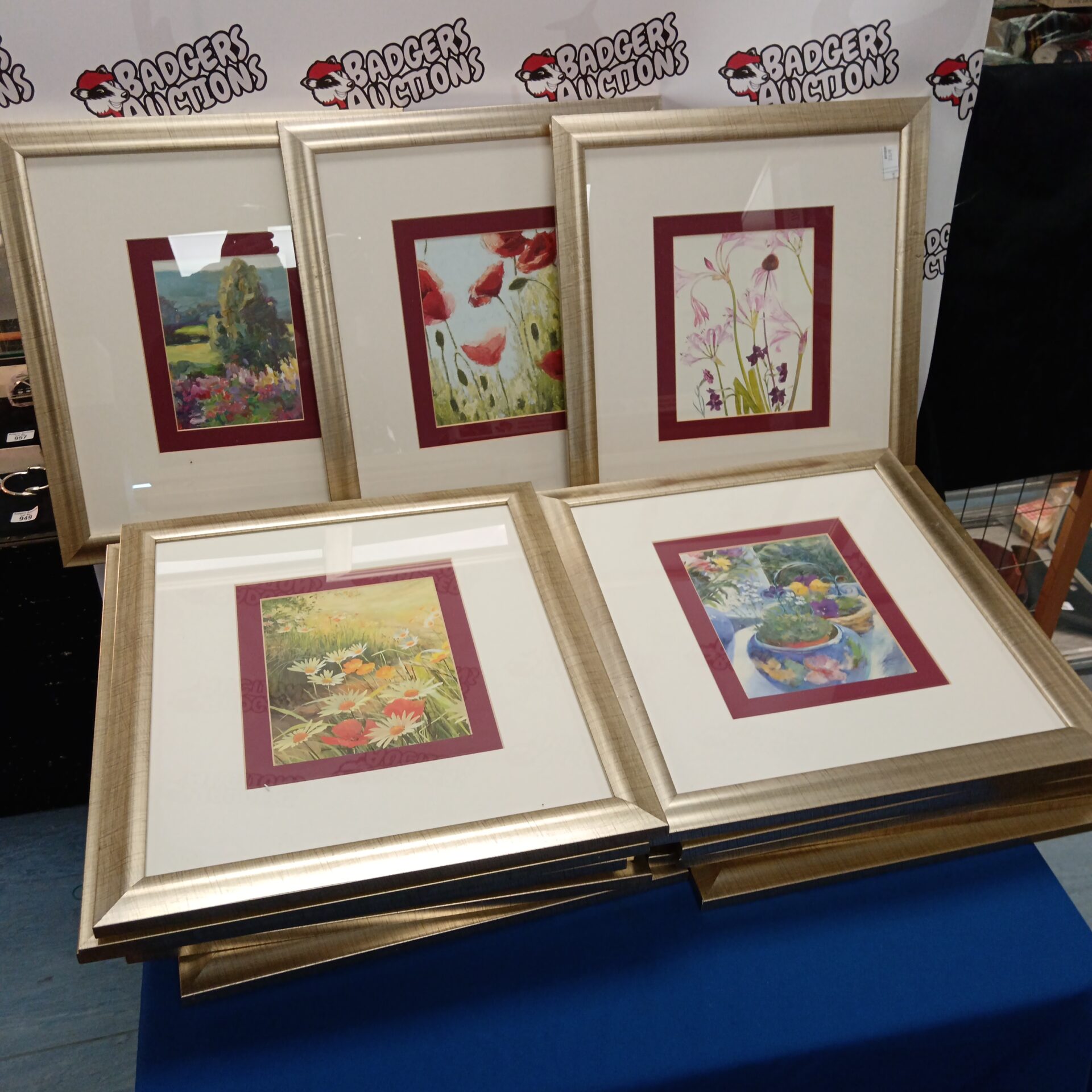 793 Large lot of 16 framed still life floral prints