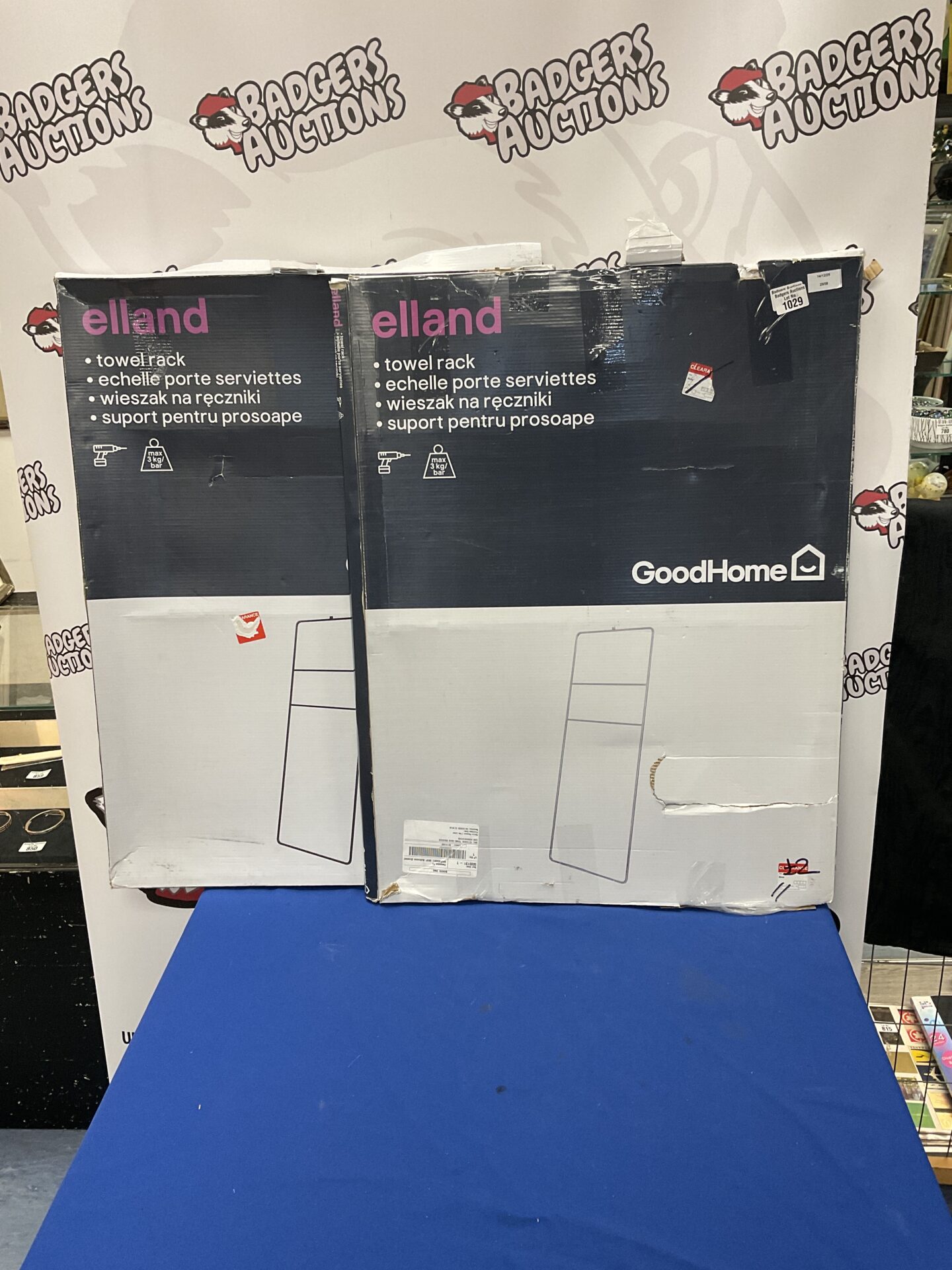 1038 Elland towel rack