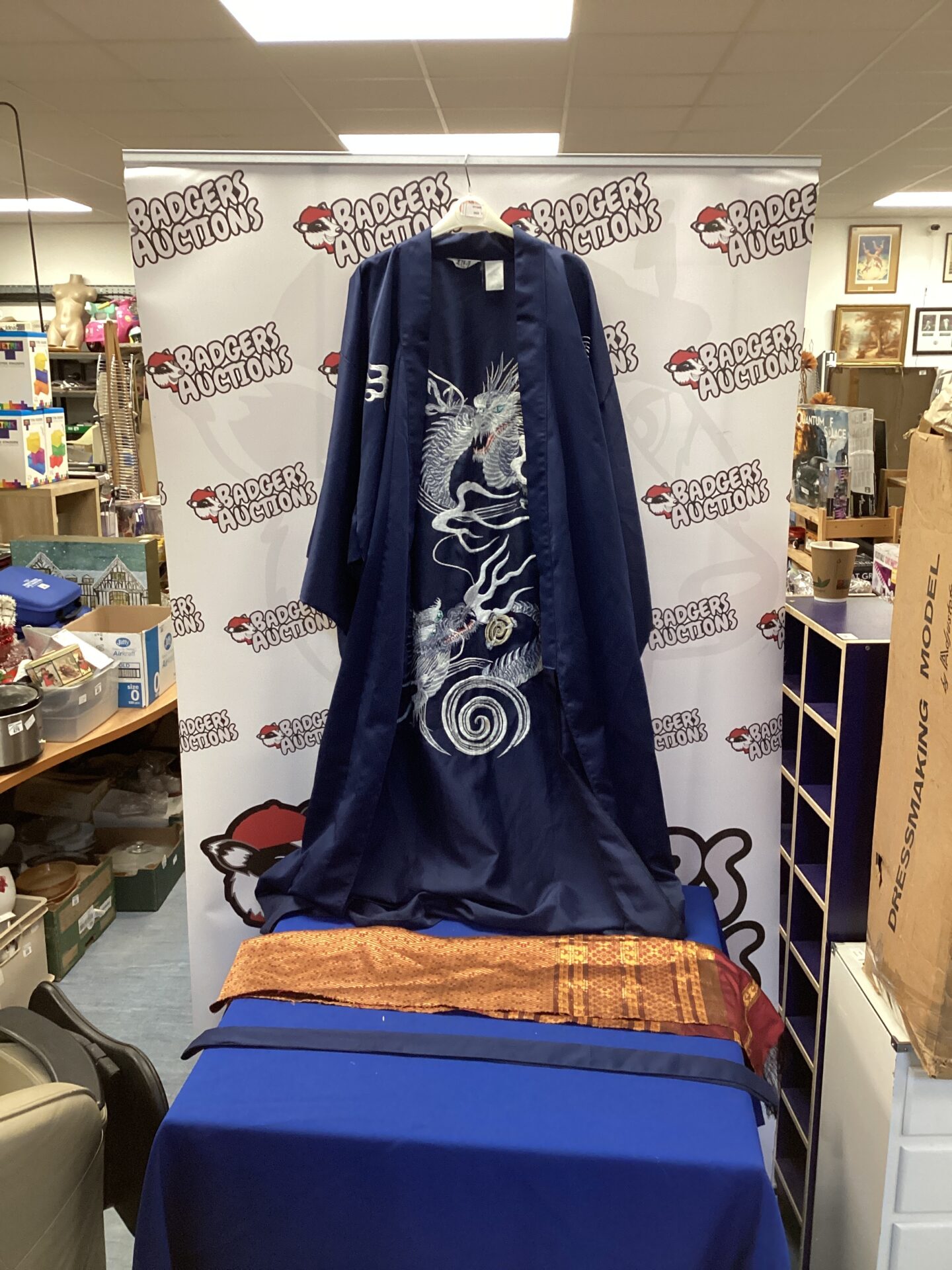 582 Japanese kimono and silk Arabic style scarf