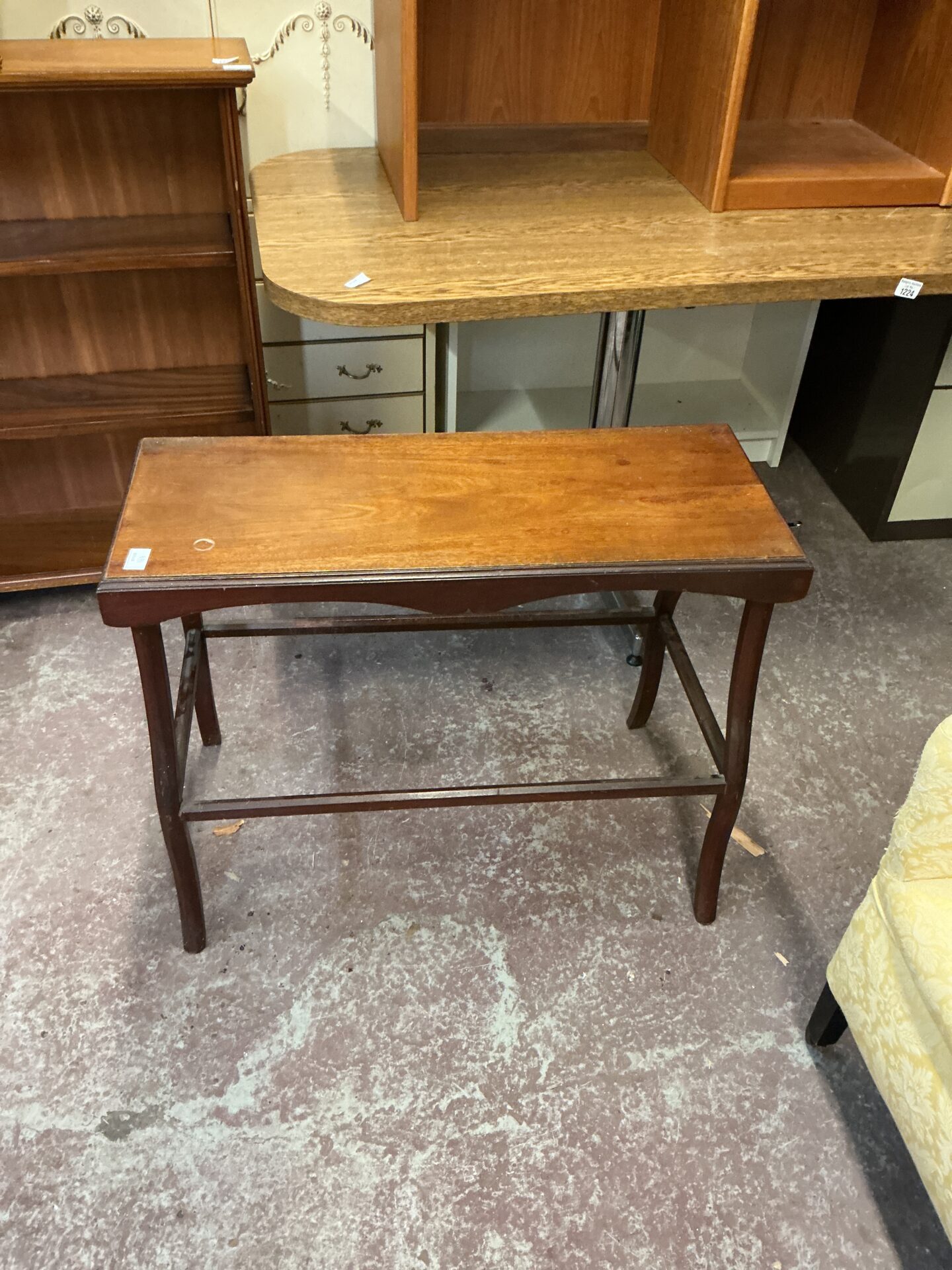 1226 Mahogany Occasional Table