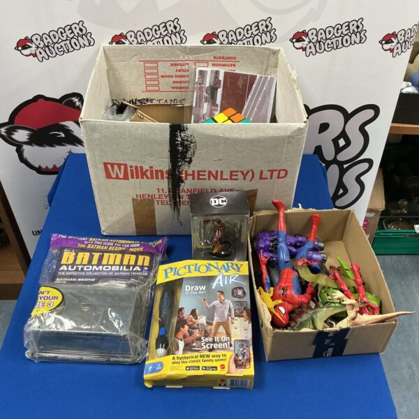 Mixed lot of toys and games including Pictionary Air.