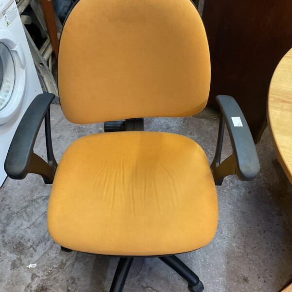 Vibrant orange office chair with armrests and swivel base.