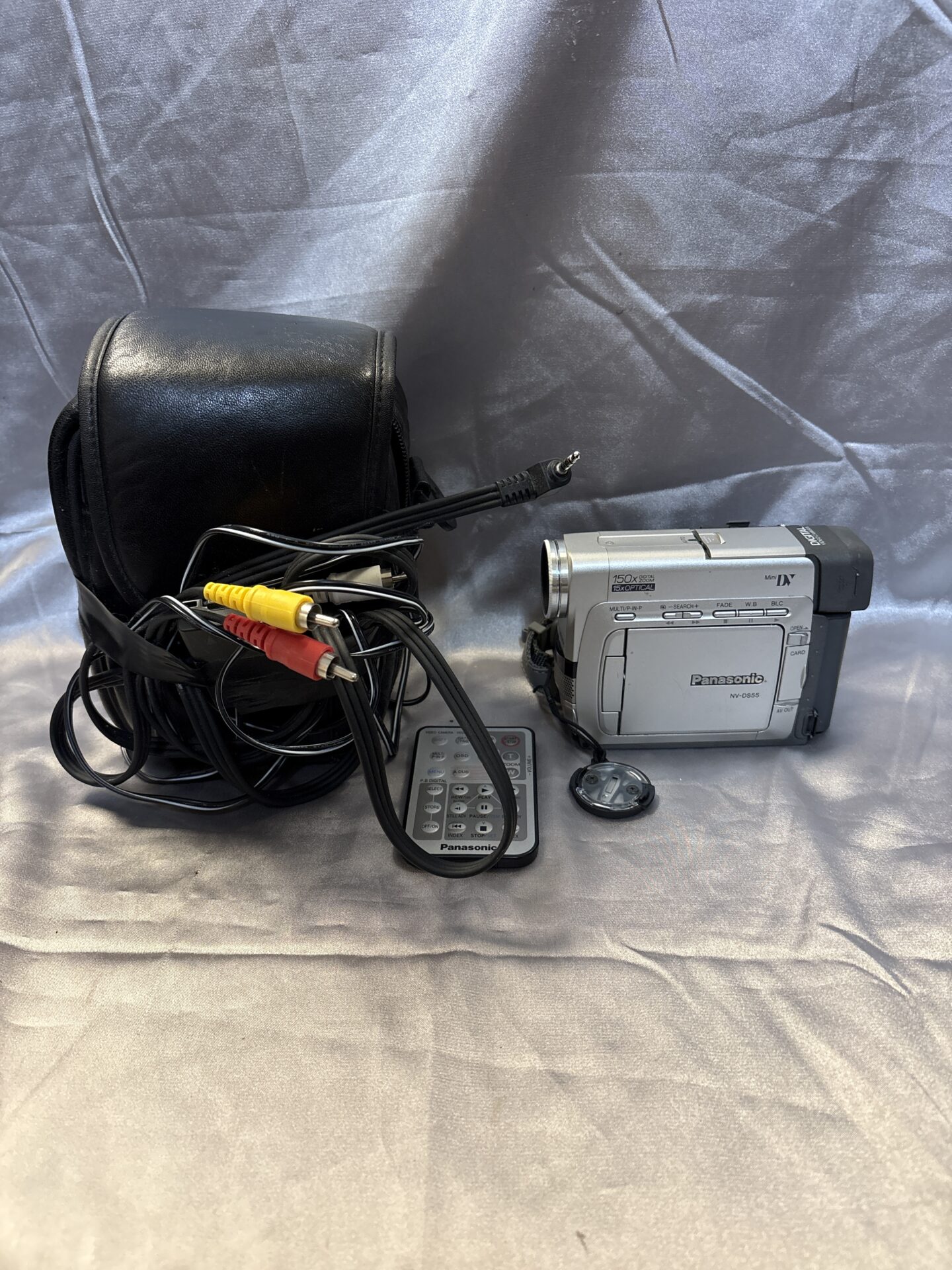 202 Panasonic 150 X digital Zoom NV – DS55 camera in case