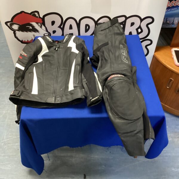 RST motorcycle leathers size 10 jacket and trousers