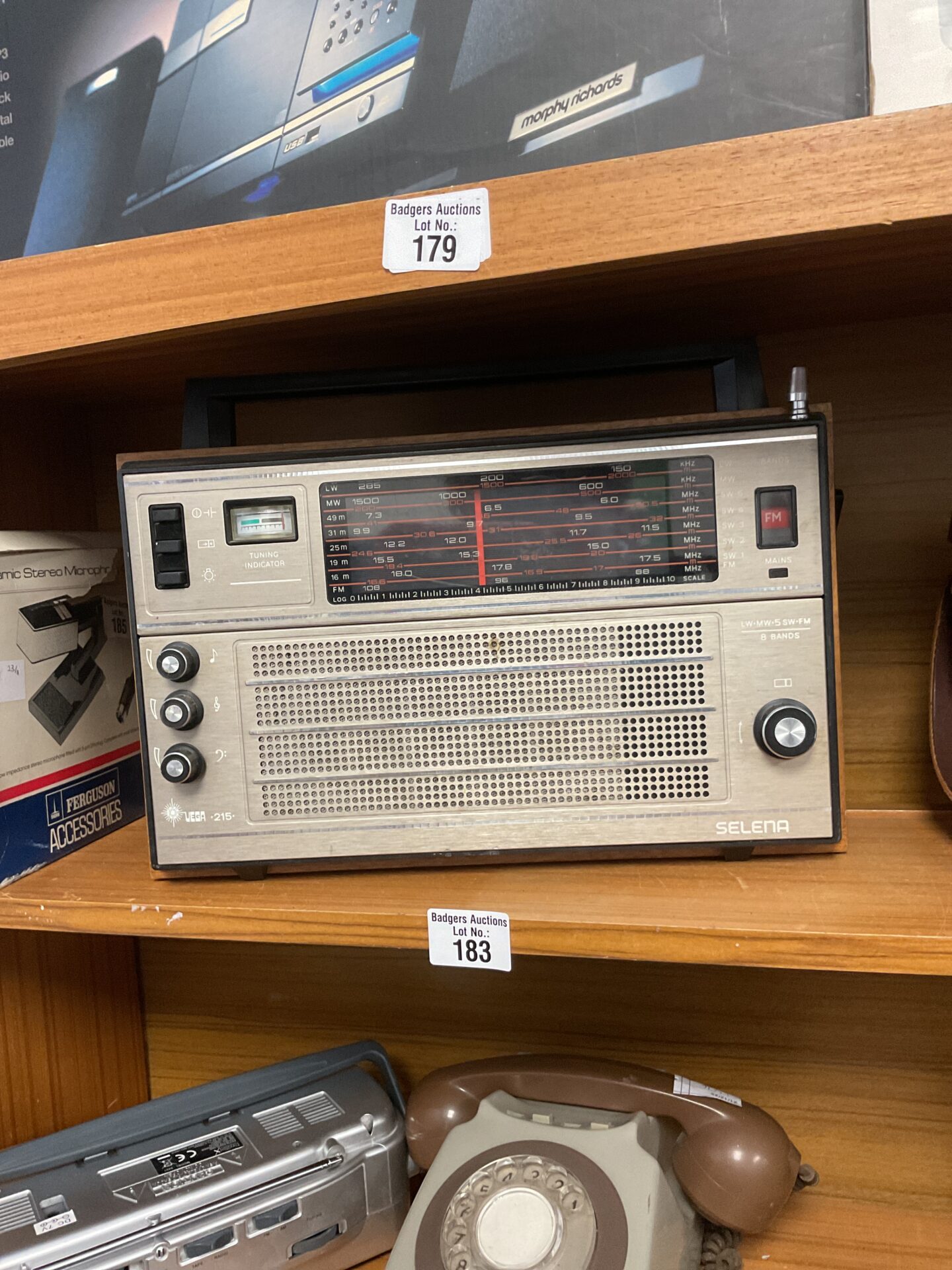 183 Selena 8 bands radio receiver Vega 215
