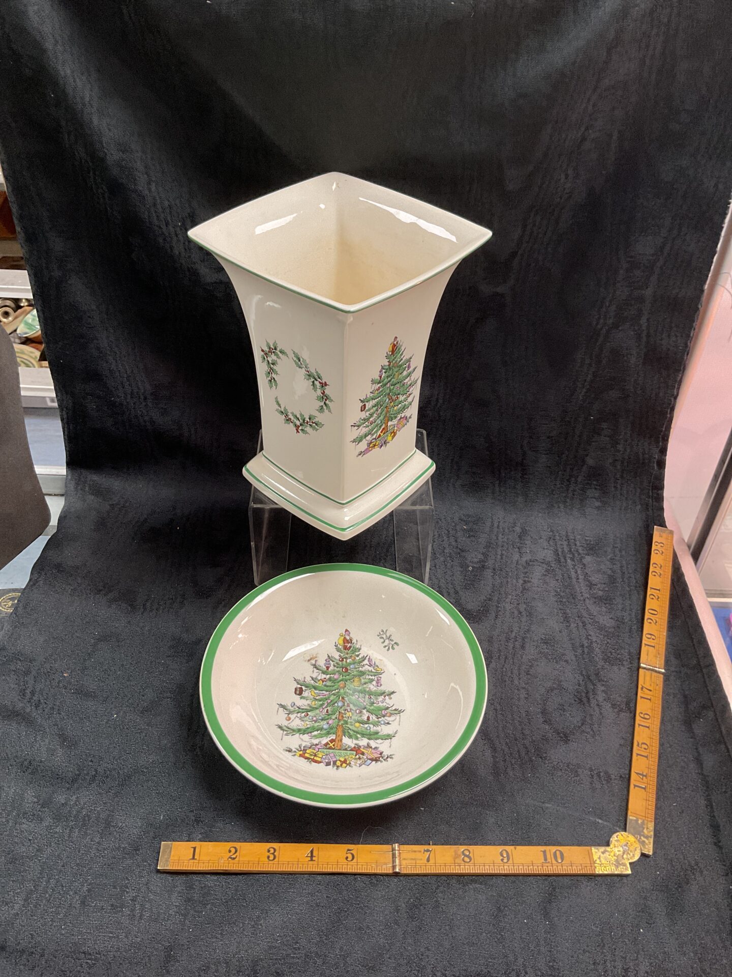 968 Spode Christmas tree Vase and bowl