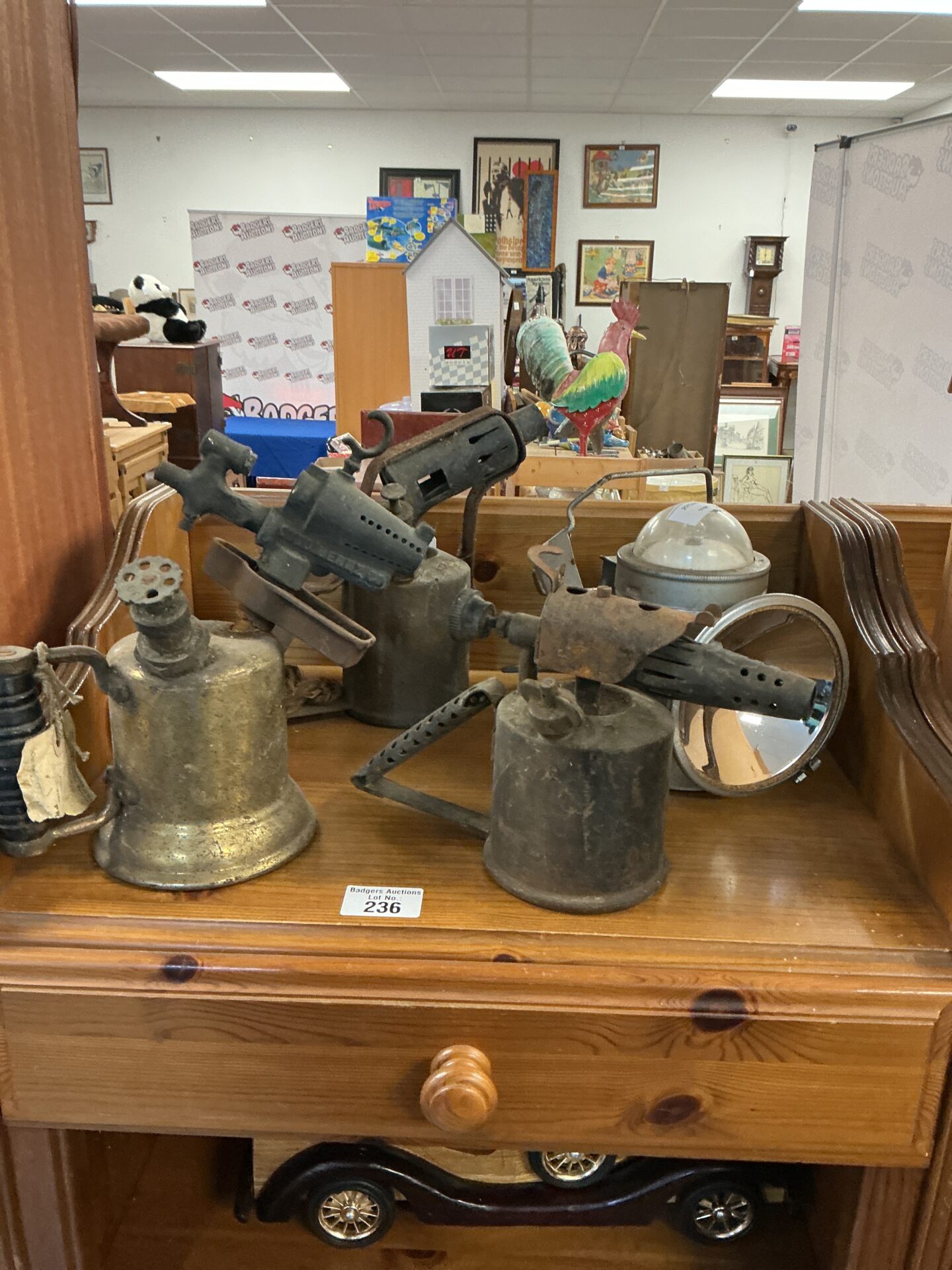 236 Cole of vintage blow torches and lamp