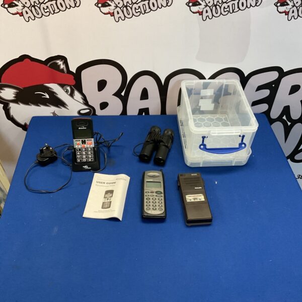 Vintage GSM phones lot including Binatone, Motorola and Philips.