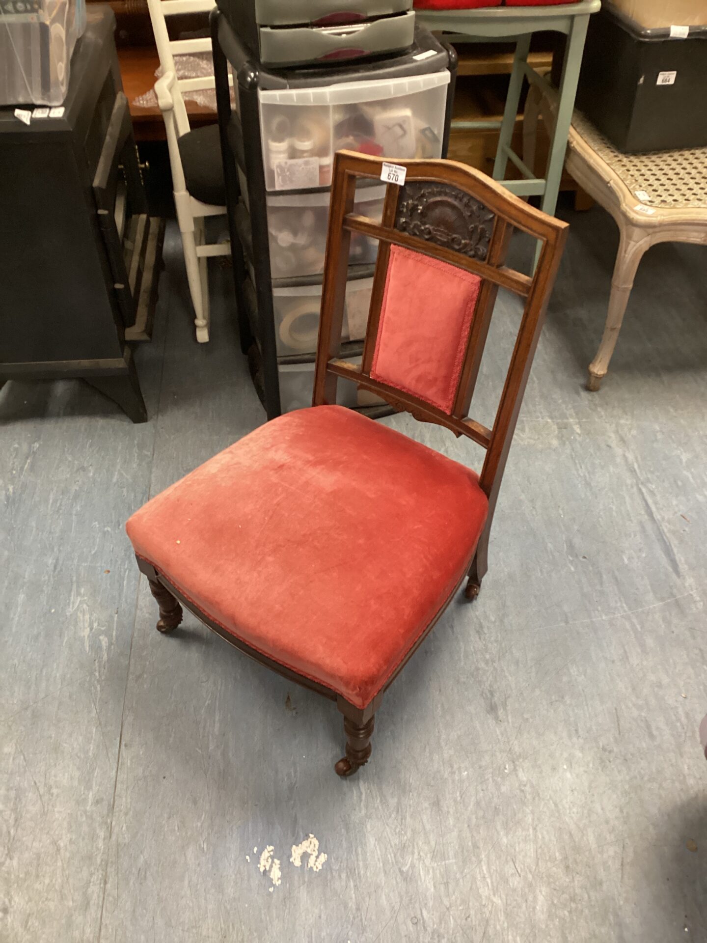 657 Vintage nursing chair