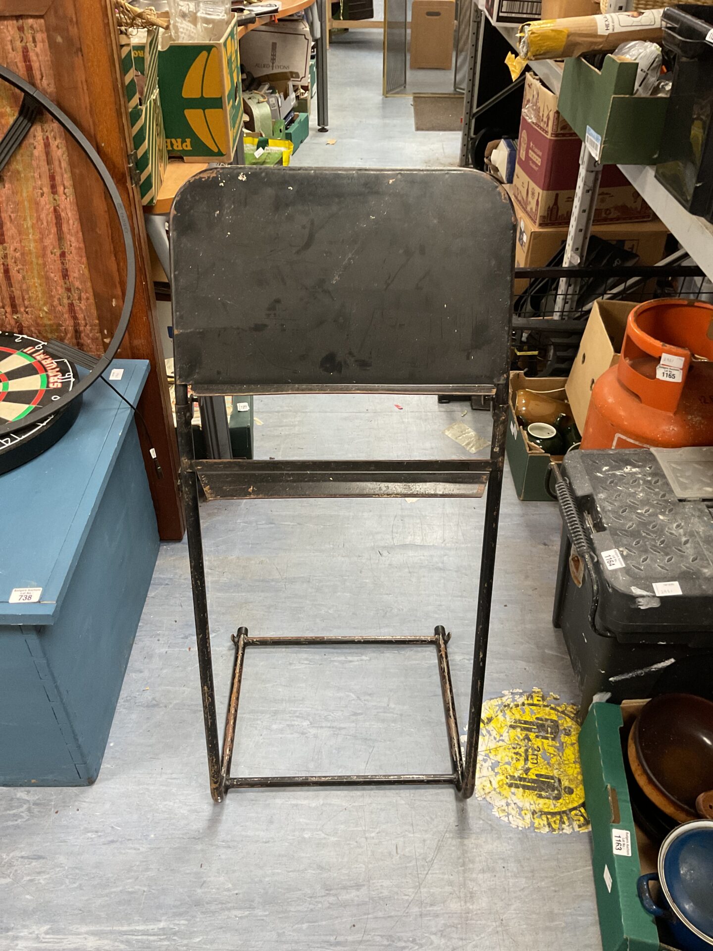 628 Vintage metal sheet music stand