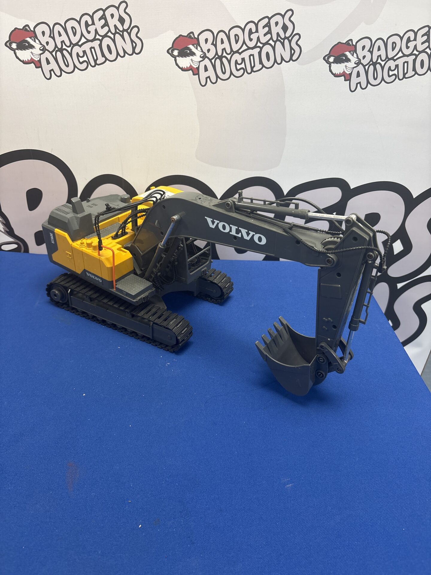 371 Volvo Children’s Excavator