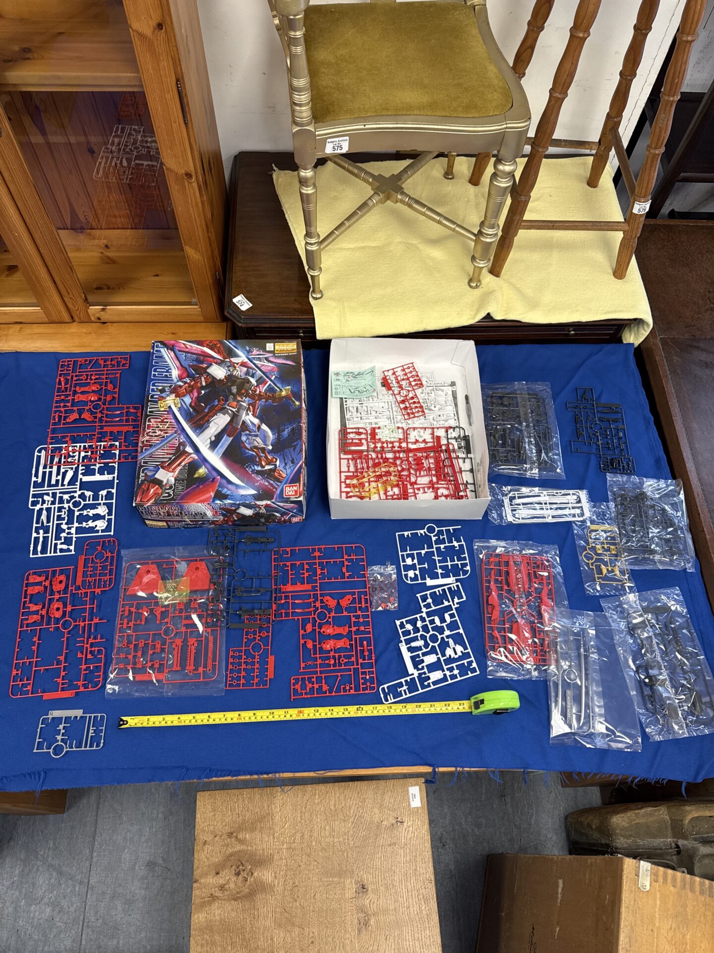 367 Bandai gundam astray red frame model kit – appears incomplete