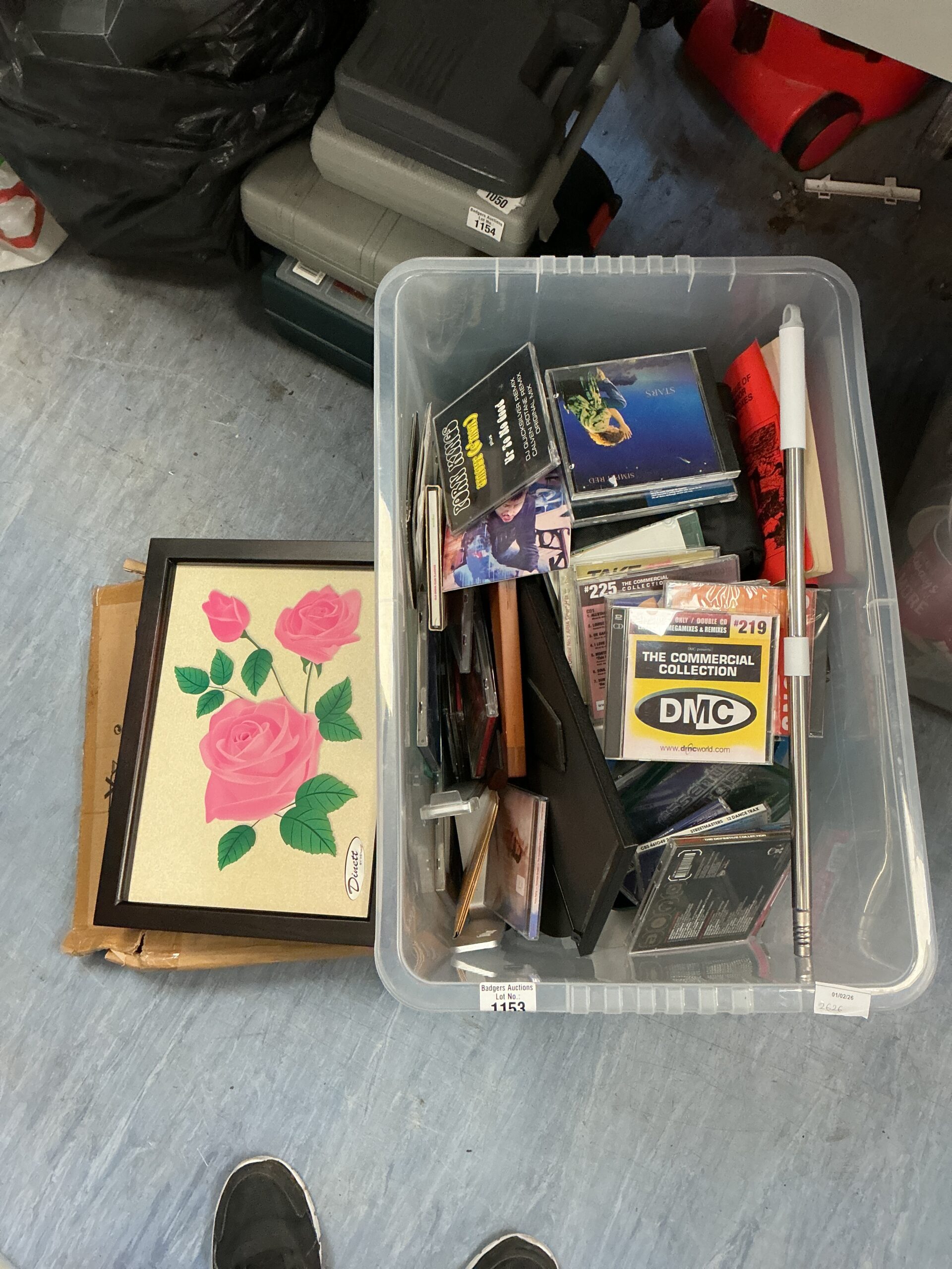 649 Large collection of CDs plus other items inc Padded tray