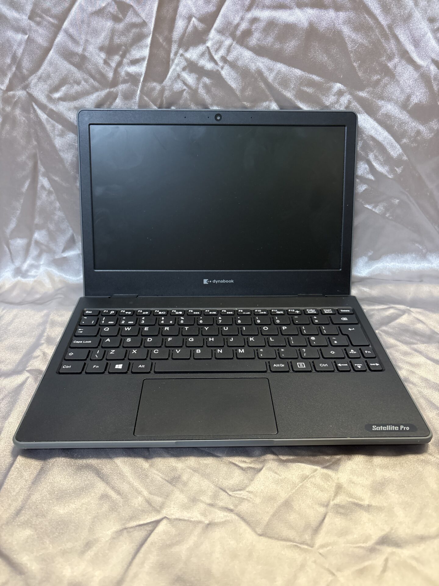 169 Dynabook Satellite Pro E10-S-10Q Laptop