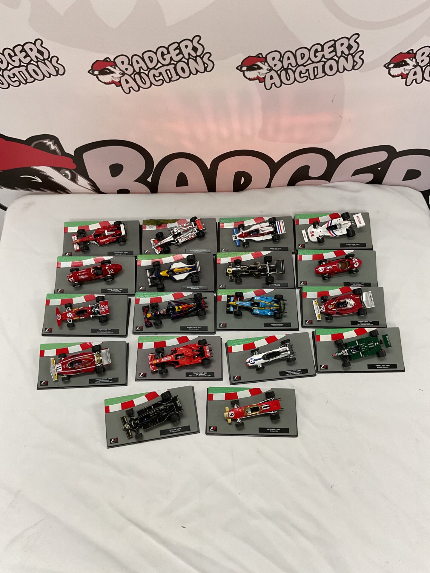 375 Quantity of collectable model F1 cars