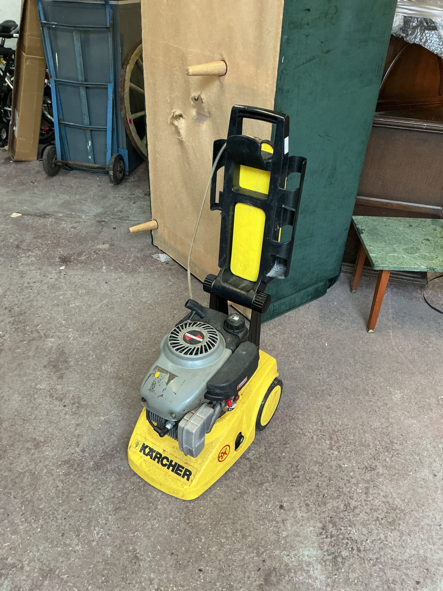 1115 Karcher petrol powerwasher