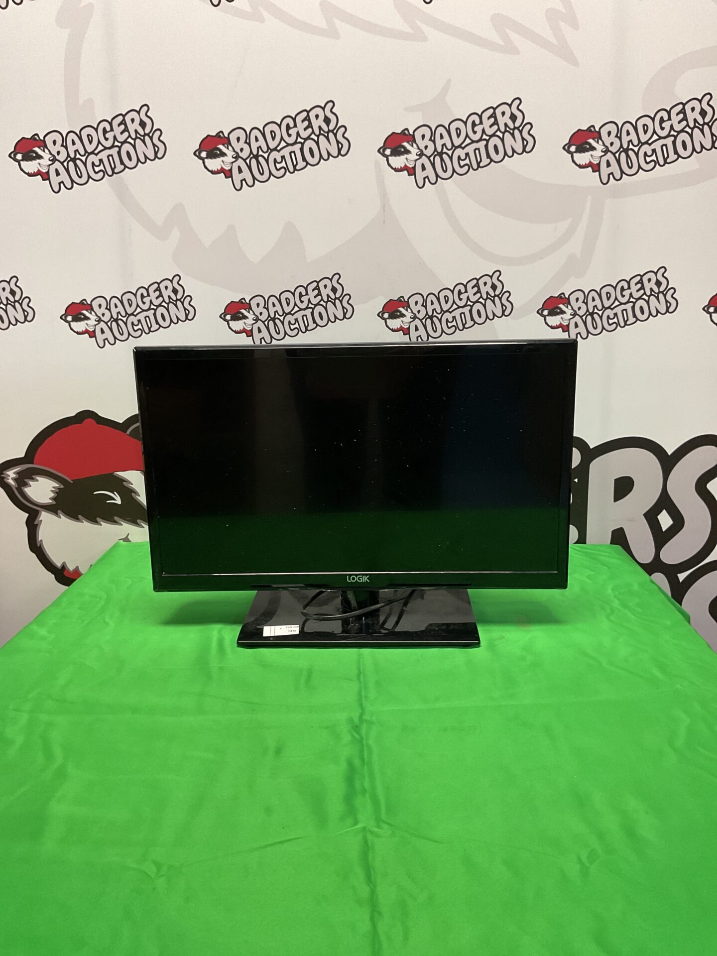 136 Logik 20” HD LED backlit LCD TV