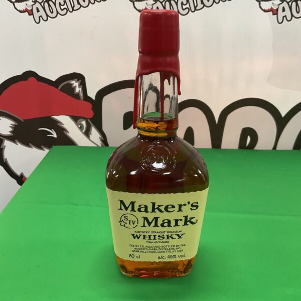 Makers Mark Kentucky Straight Bourbon Whiskey bottle with red wax seal.