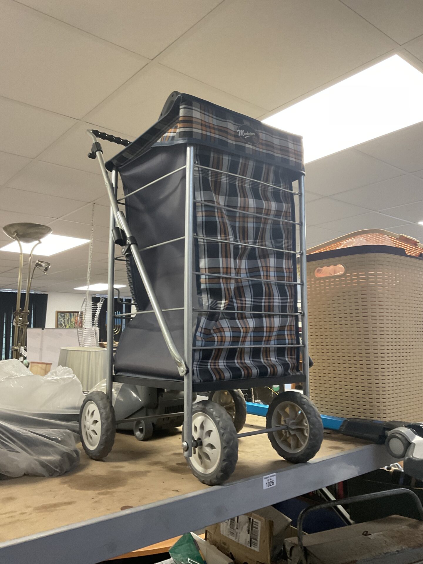 1026 Marketeer shopping trolley
