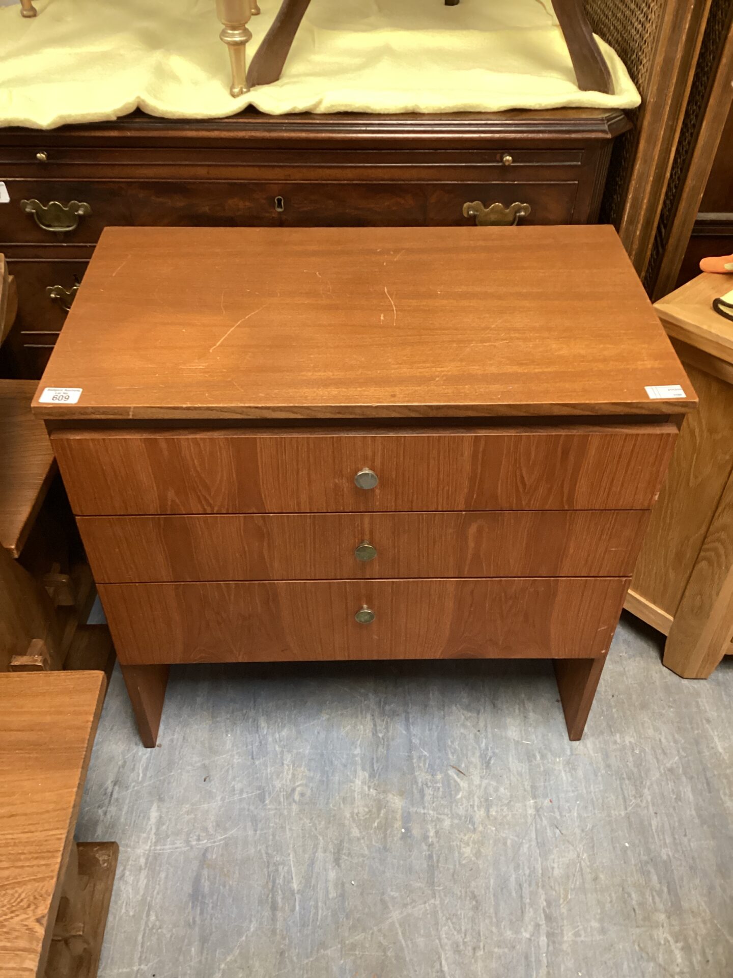 560 Meredew three drawer chest of drawers